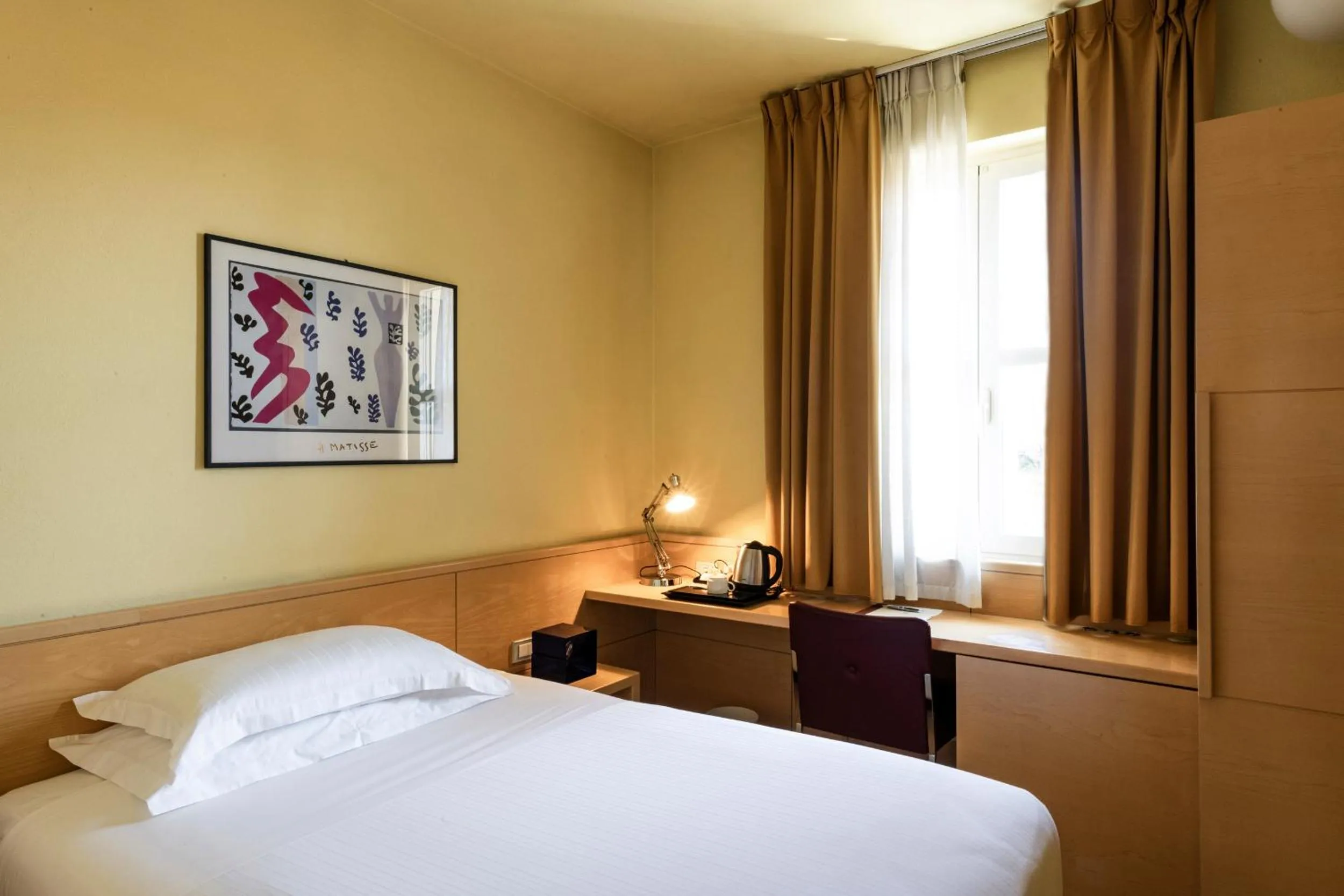 Bed in Albergo Celide