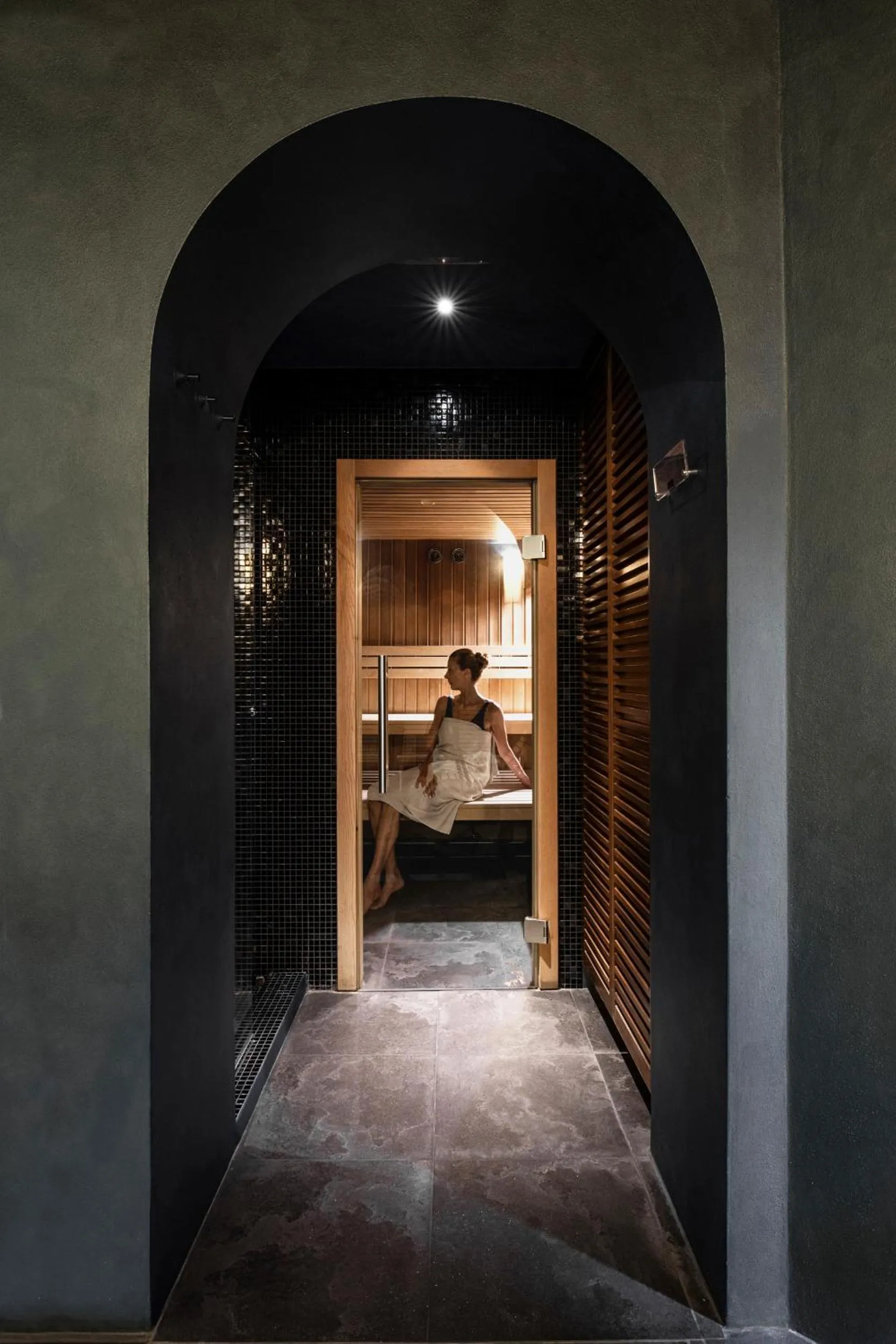 Sauna, Bed in Albergo Celide