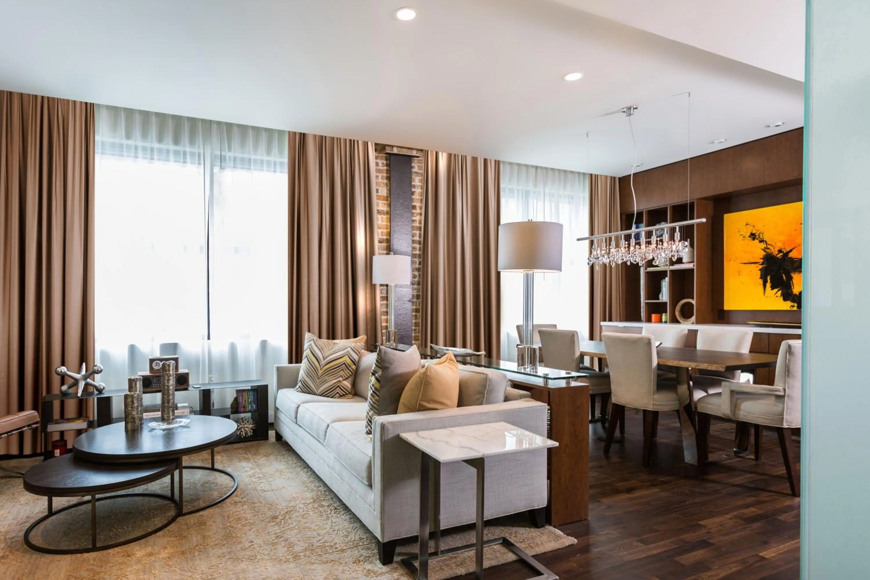 Photo of the whole room in JW Marriott Houston Downtown