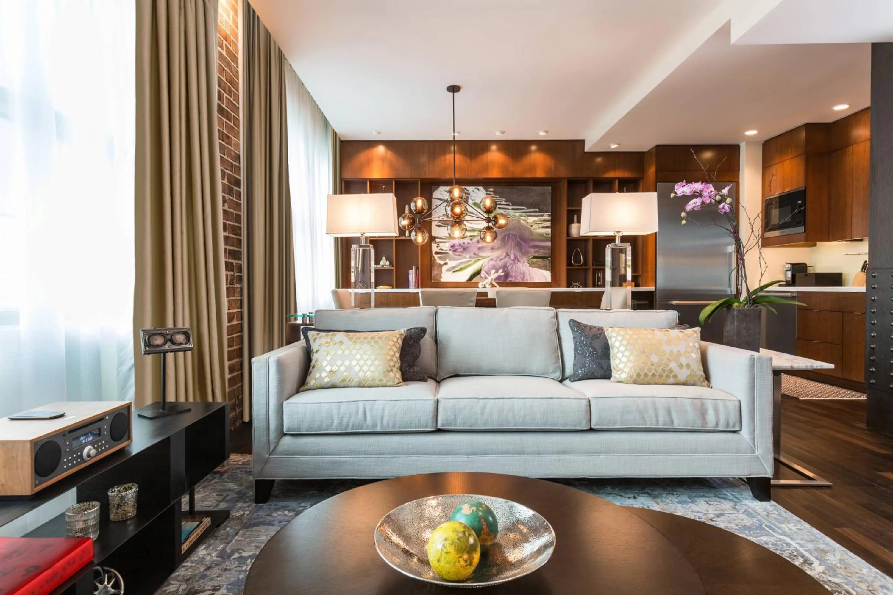 Photo of the whole room in JW Marriott Houston Downtown