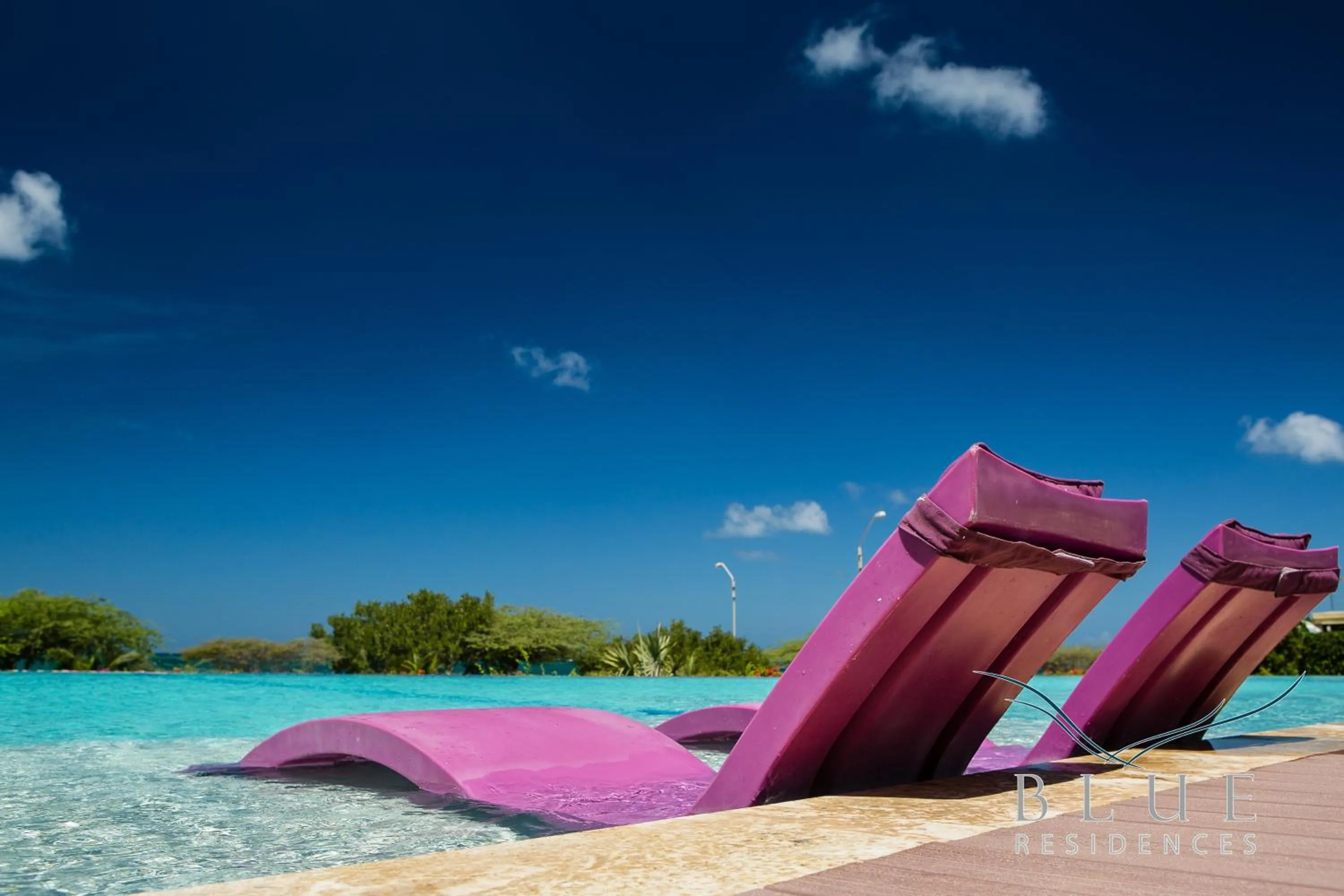 Swimming pool in Blue Residences