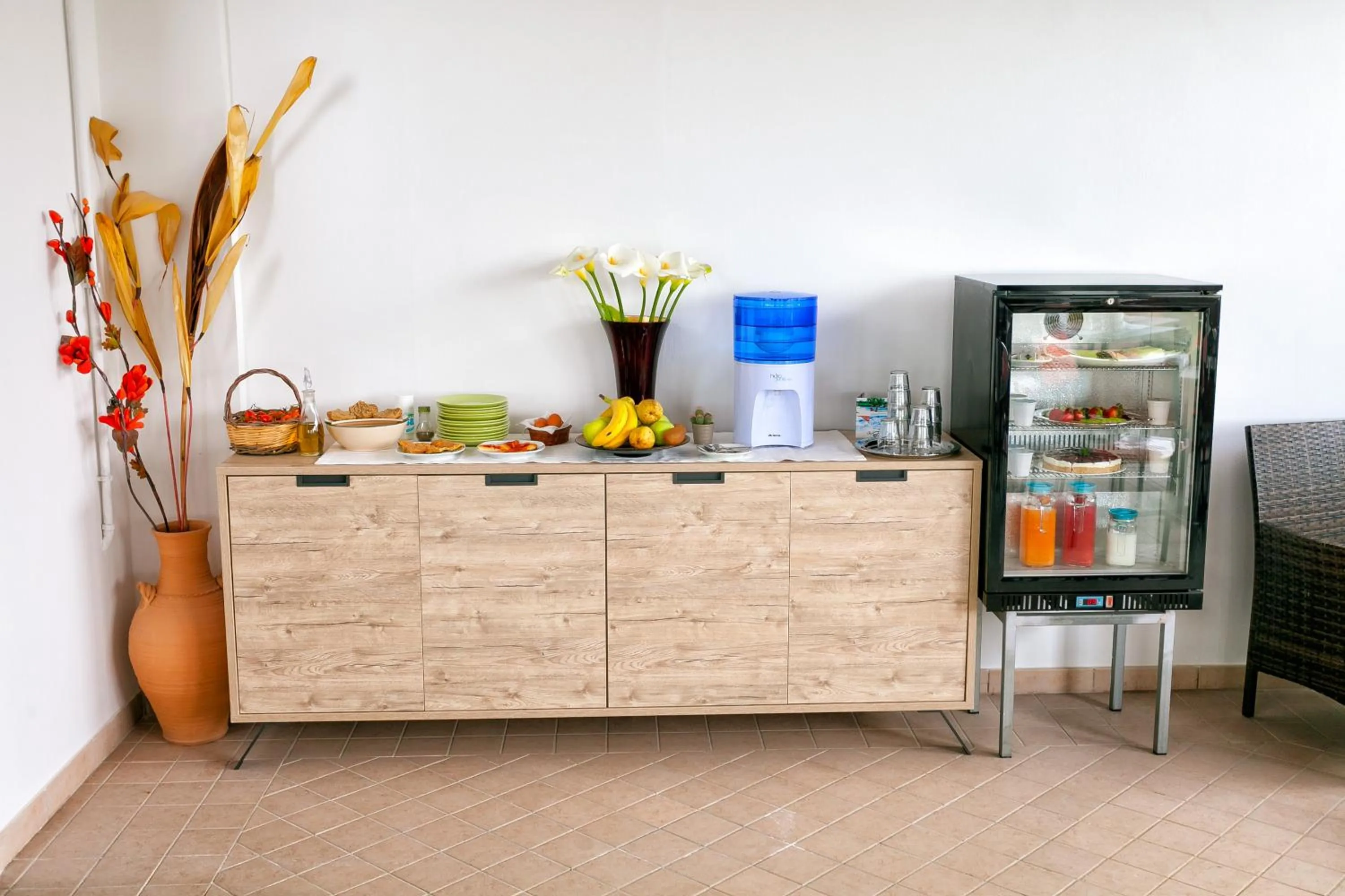 Food and drinks in Aia Grande