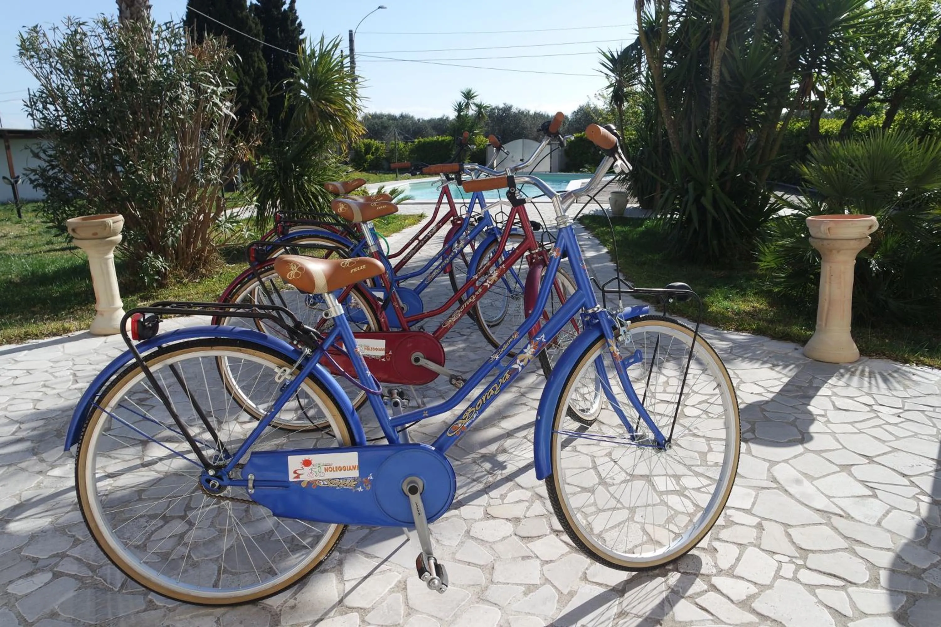 Cycling in Aia Grande