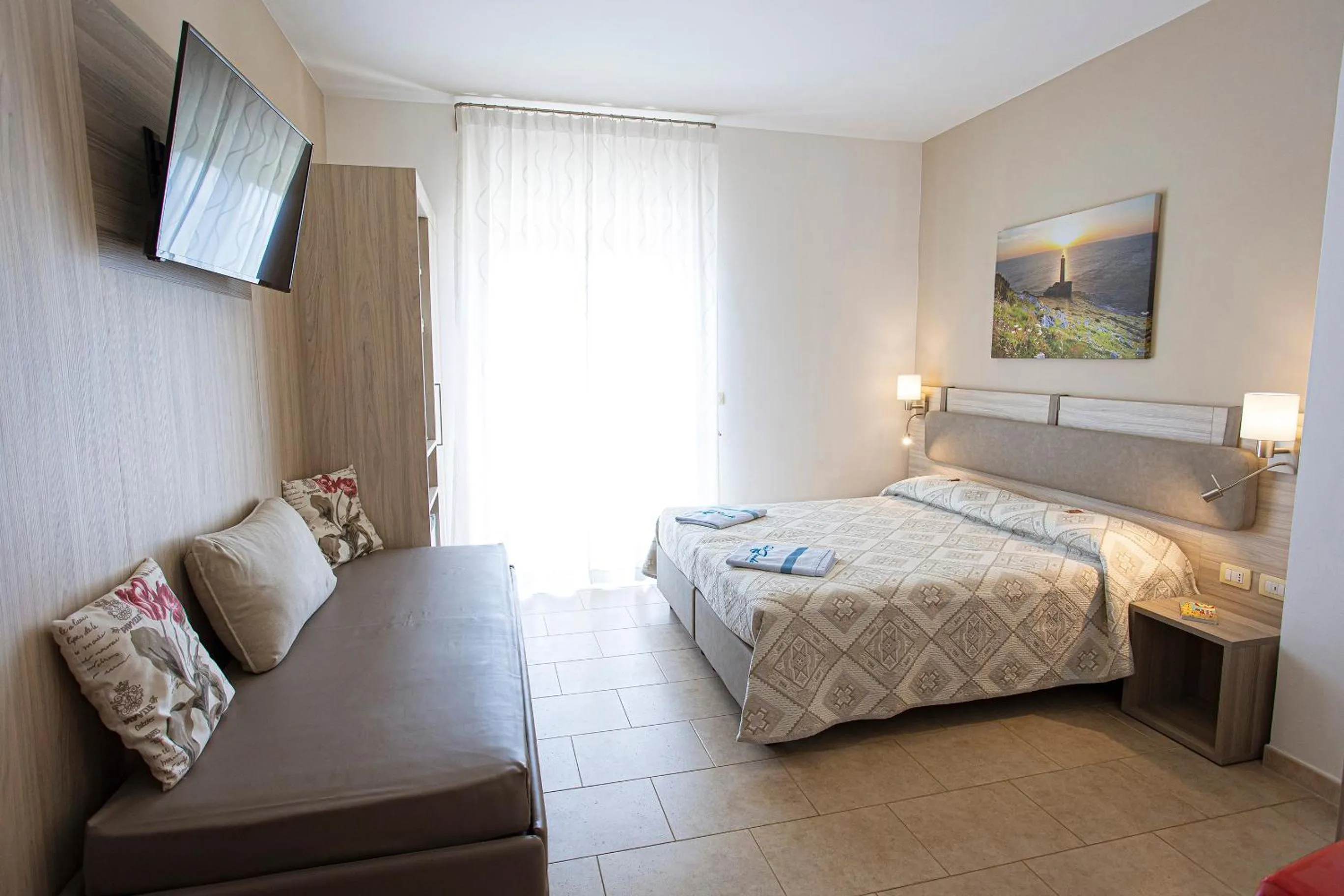 Photo of the whole room, Bed in Aia Grande