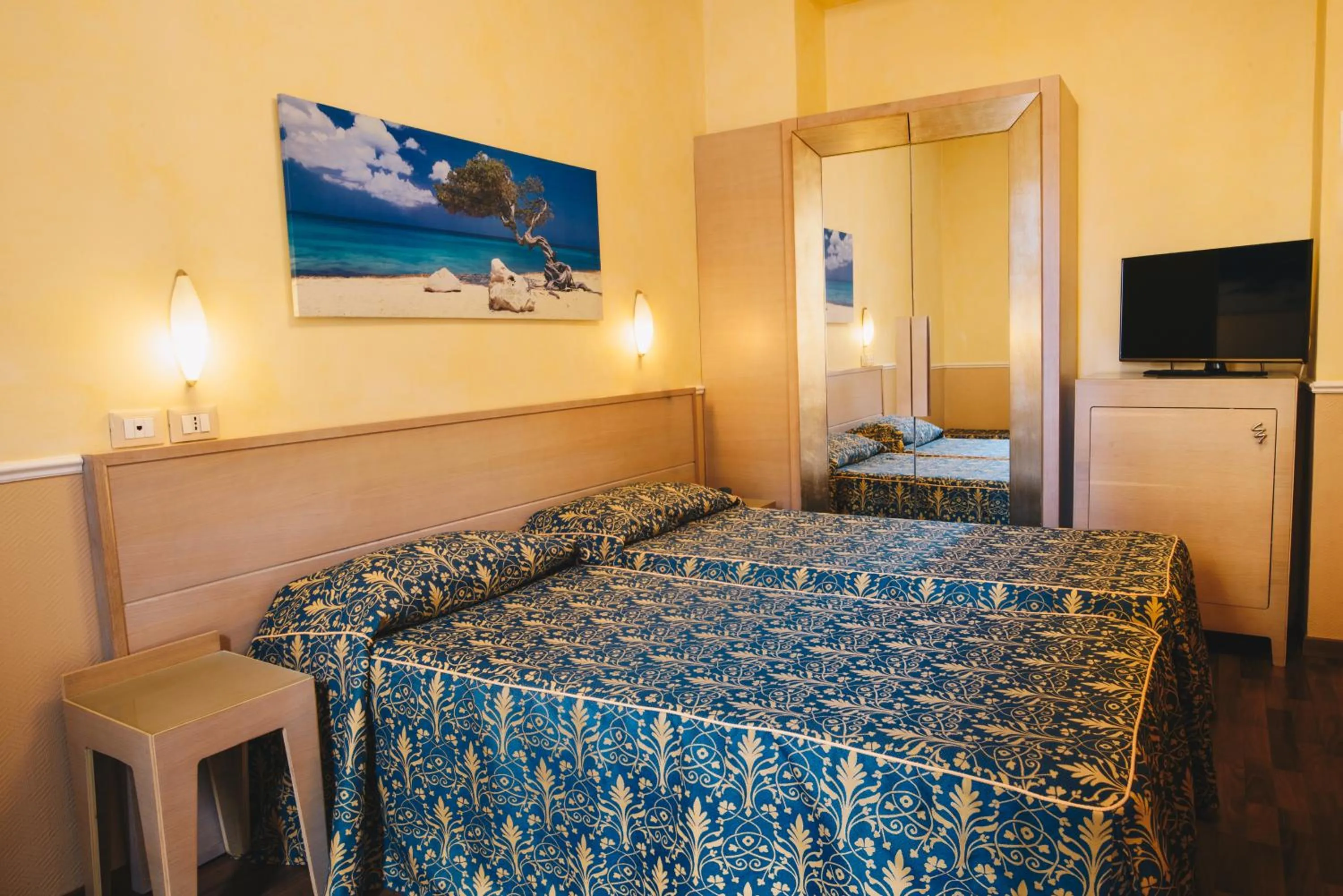 Photo of the whole room, Bed in Hotel Corallo