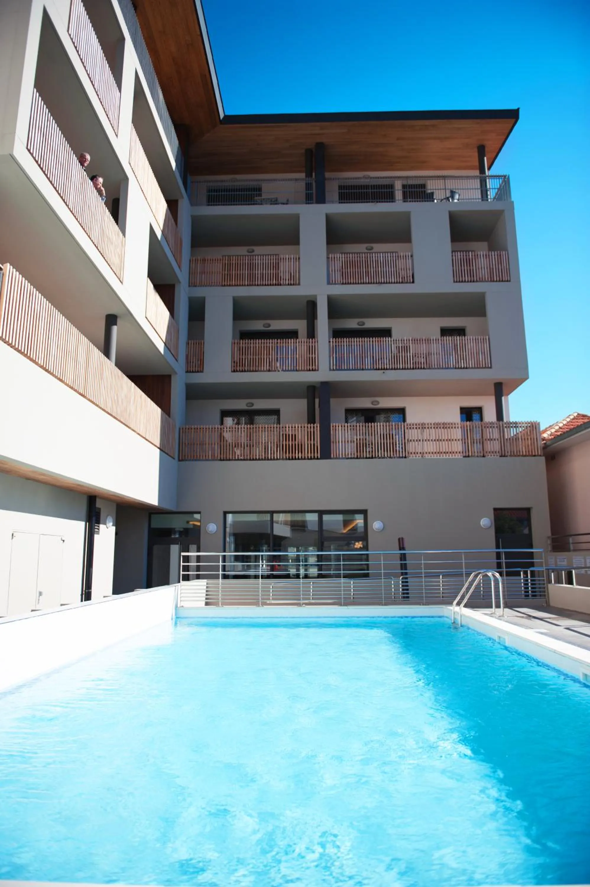 Swimming pool in Résidence Néméa l'Estacade