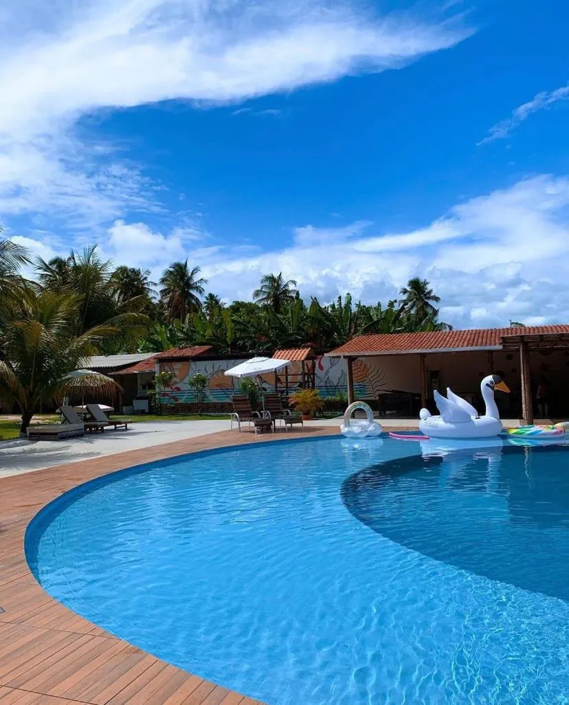 Swimming pool in Pousada o Casarão