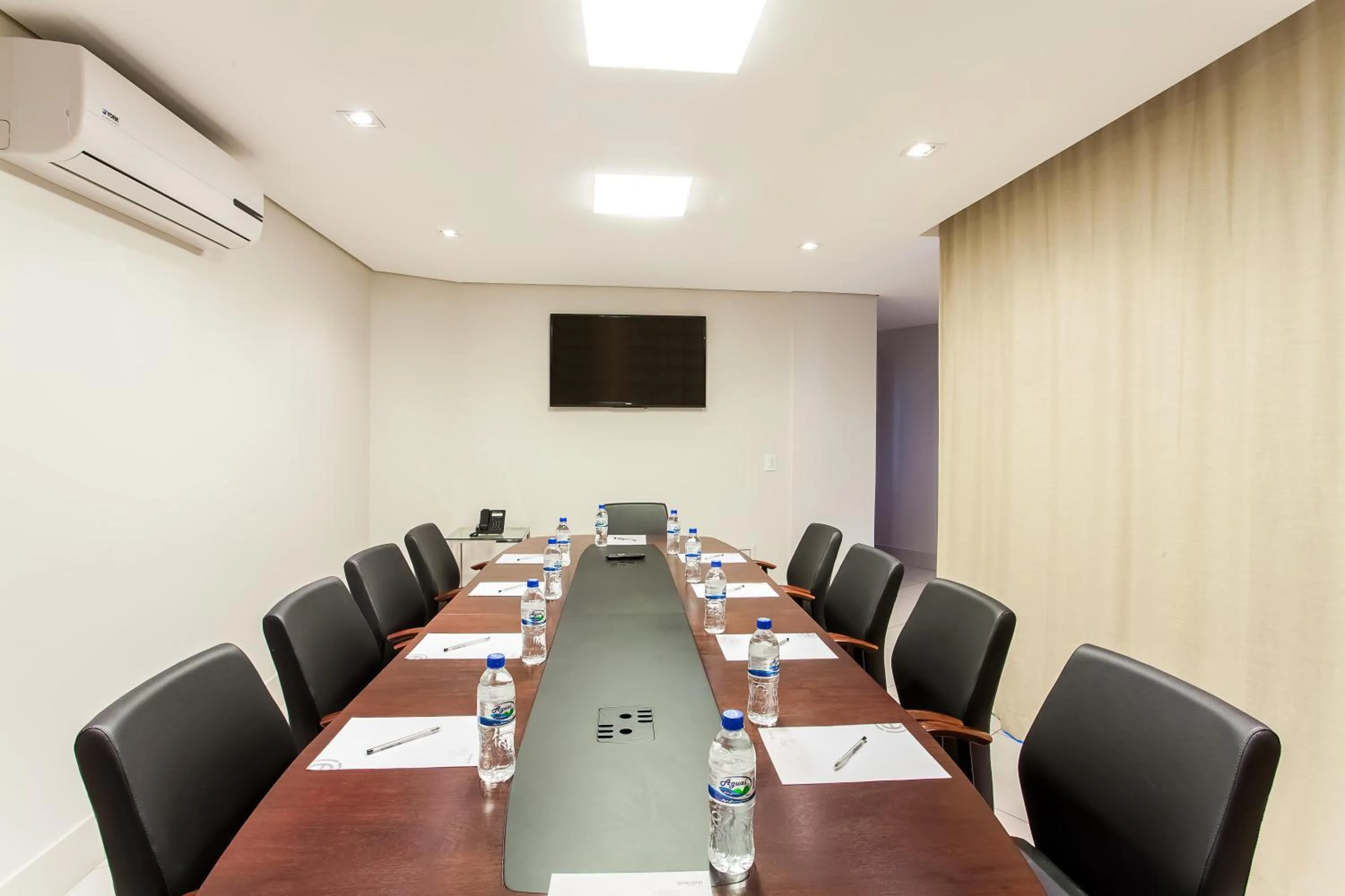 Banquet/Function facilities in eSuites Belo Horizonte Minascasa