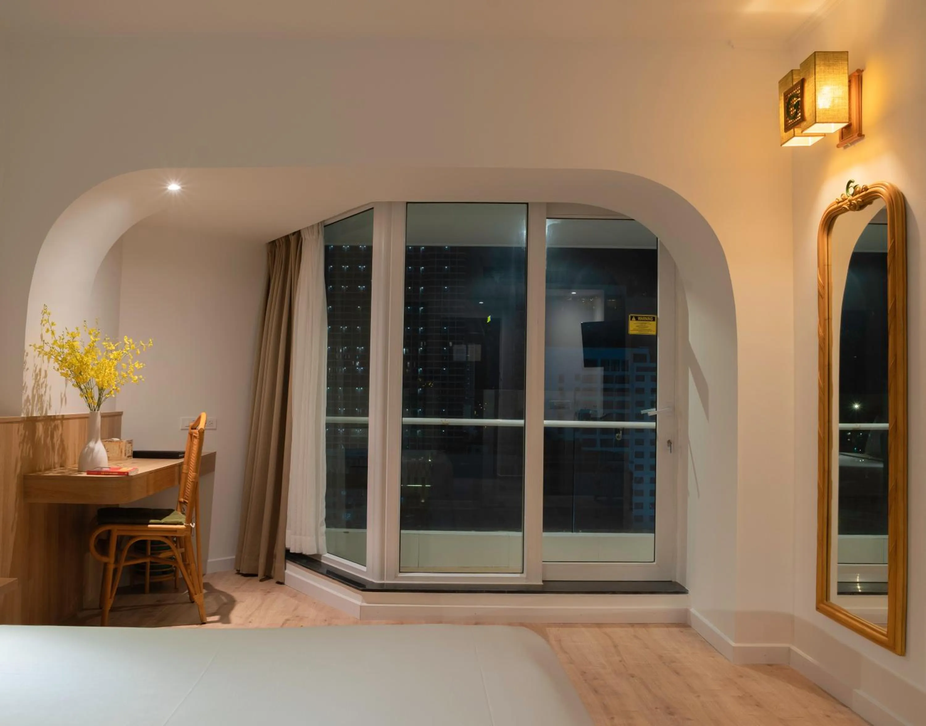 Sunrise Ocean View with Balcony in Green World Hotel Nha Trang