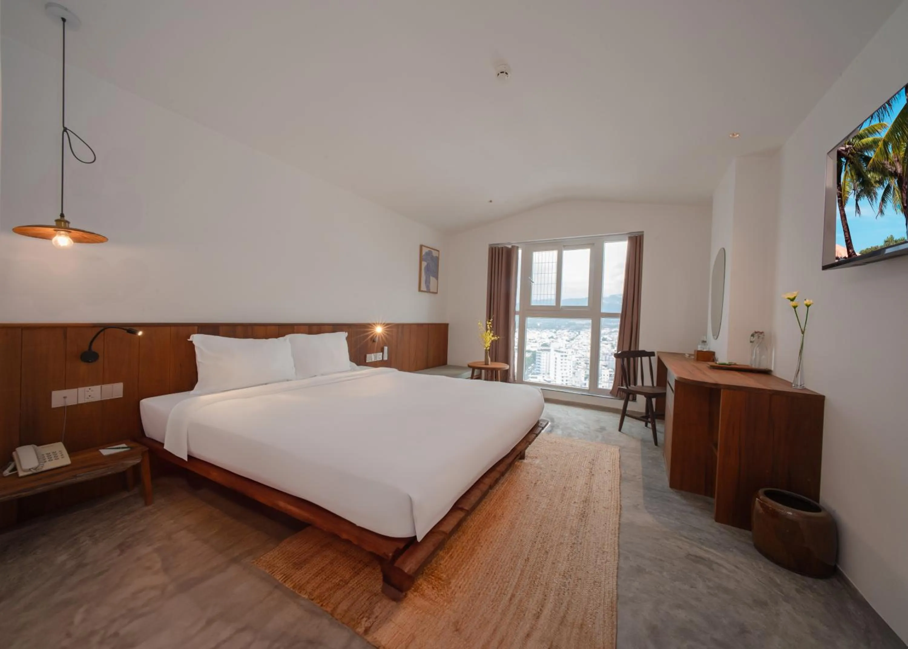Rustic City View Double Room in Green World Hotel Nha Trang