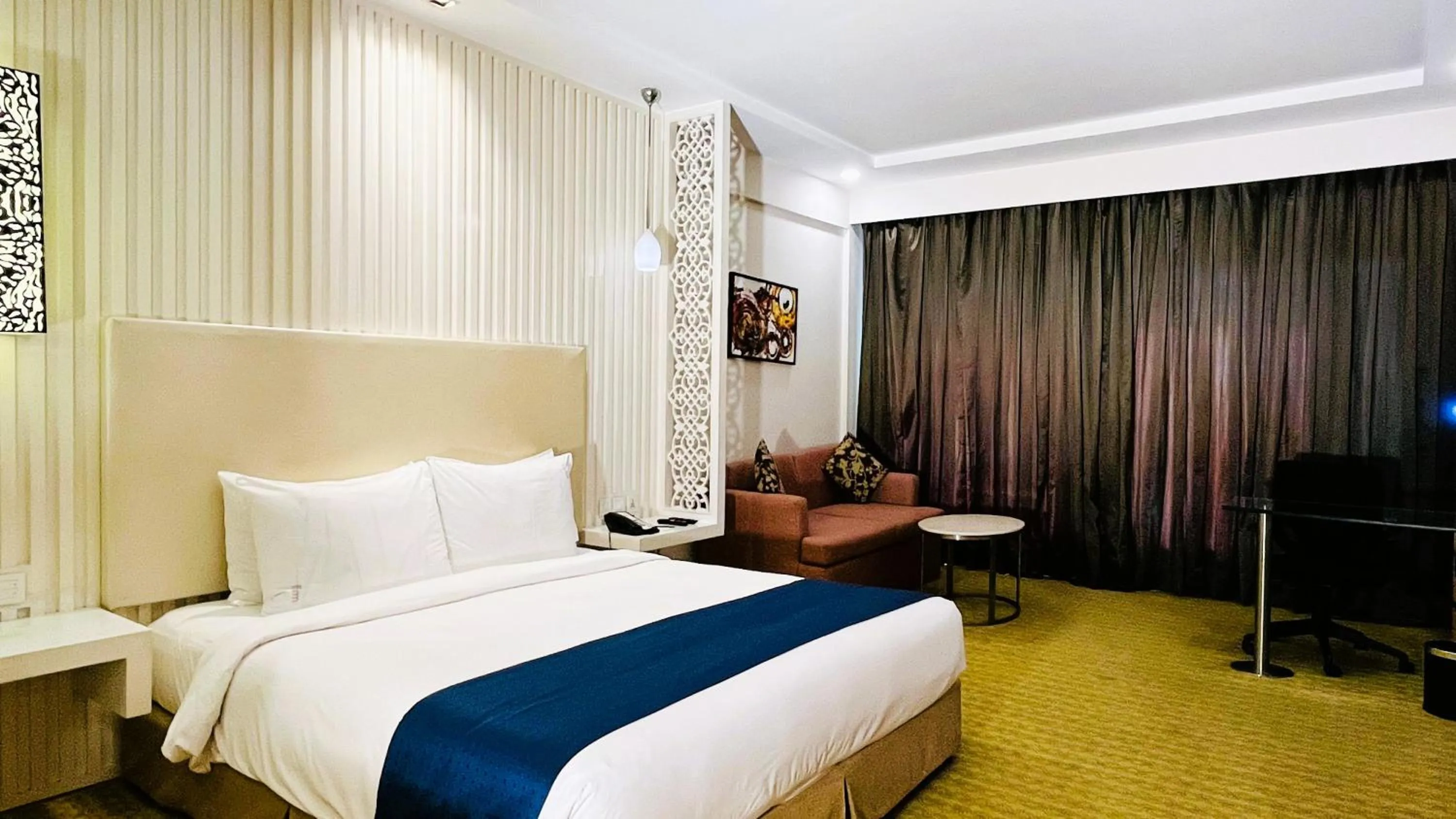 Bedroom, Bed in Holiday Inn Amritsar Ranjit Avenue by IHG