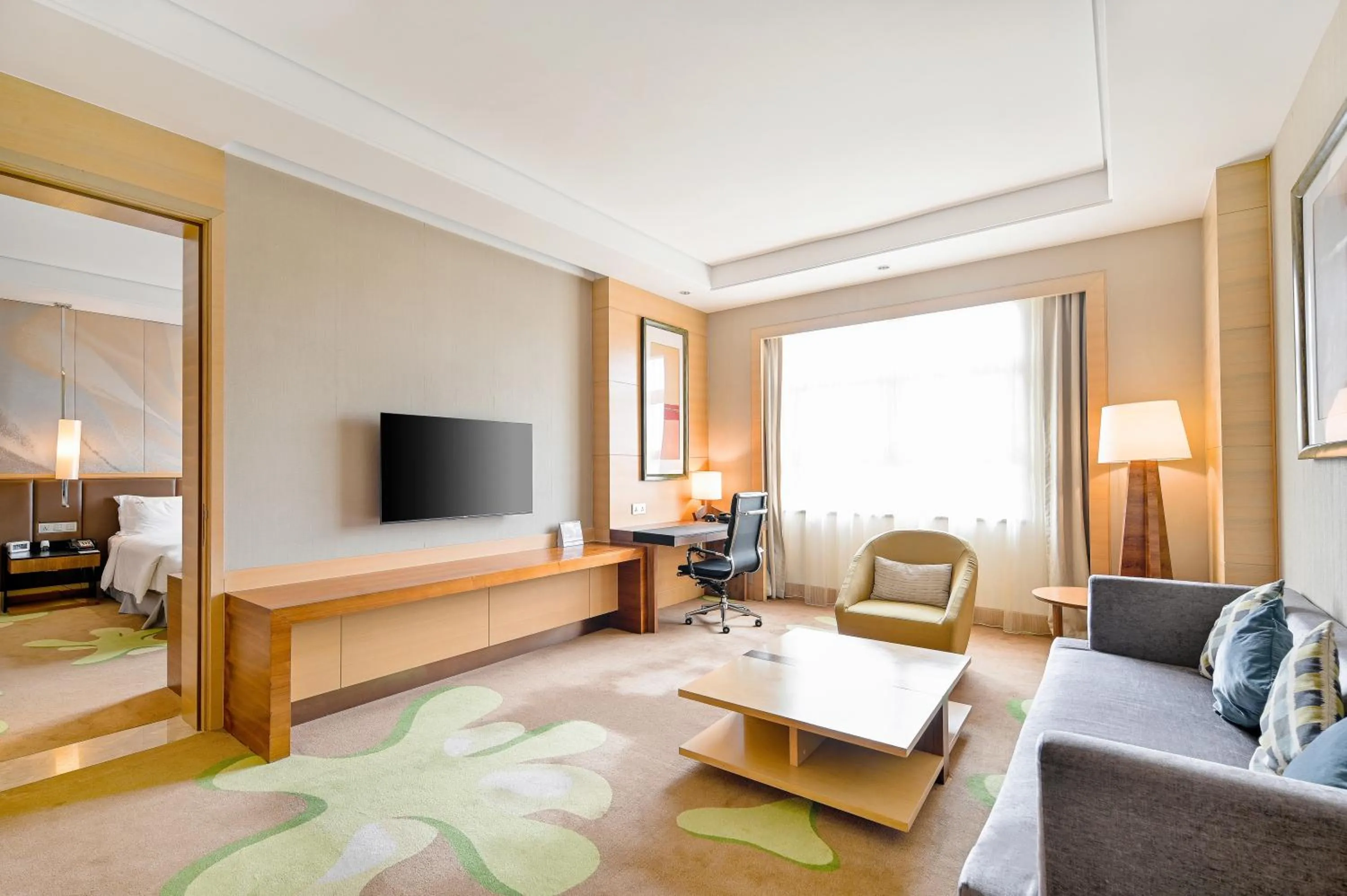 Property building, Bed in Hai Tian Expo Hotel