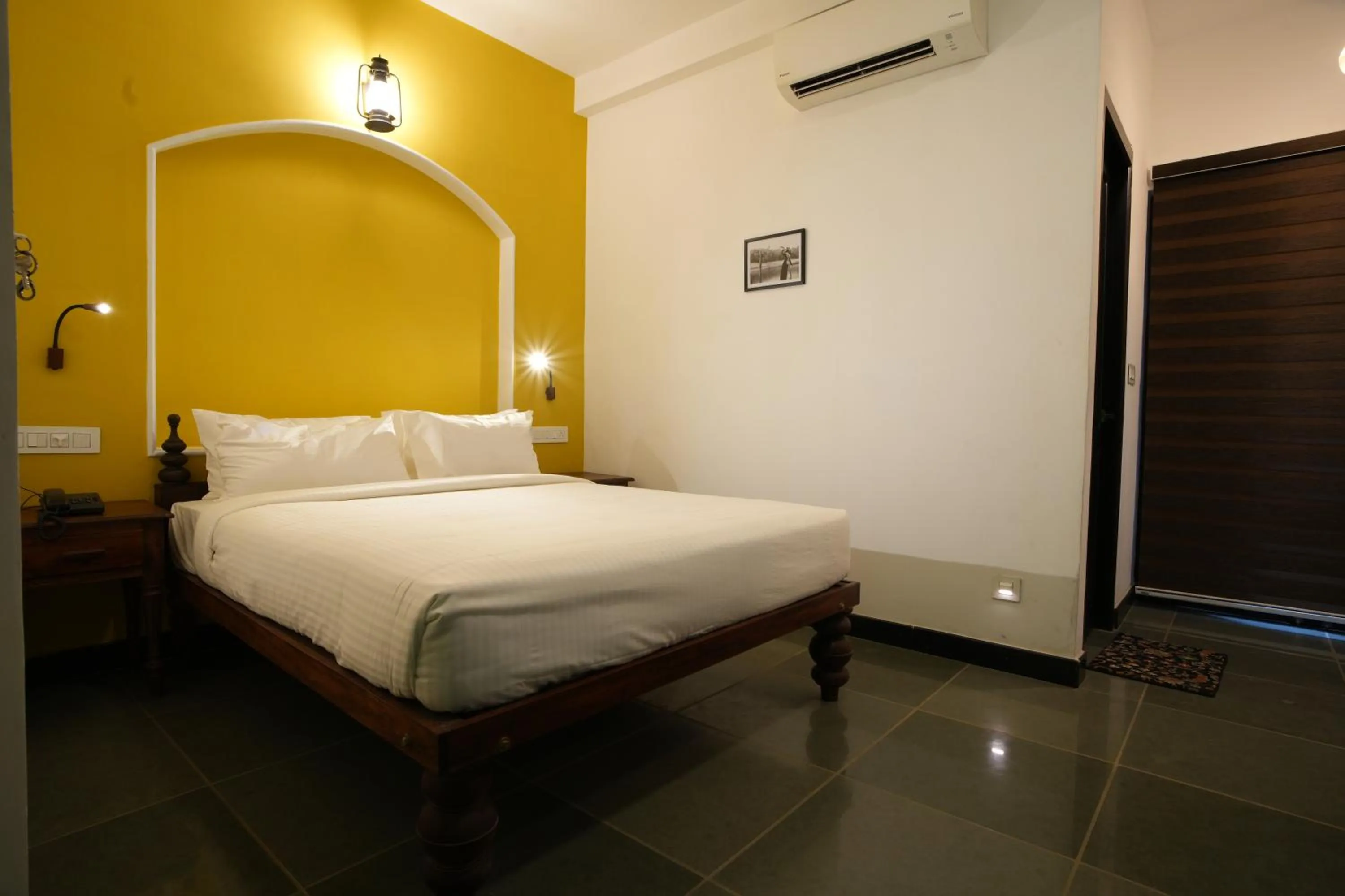 air conditioner, Bed in THE SUNSET BAY