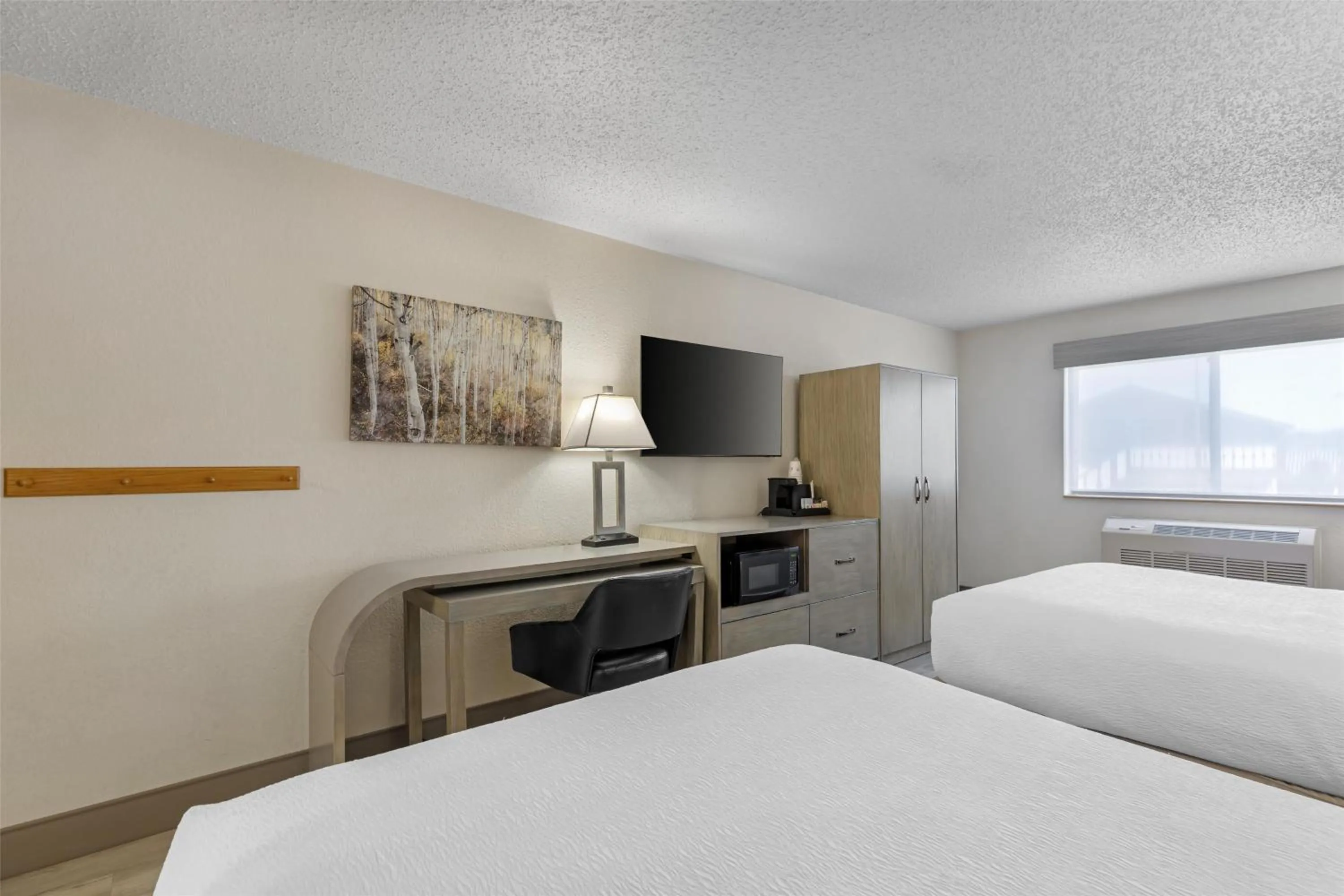 Bedroom, Bed in Best Western Alpenglo Lodge