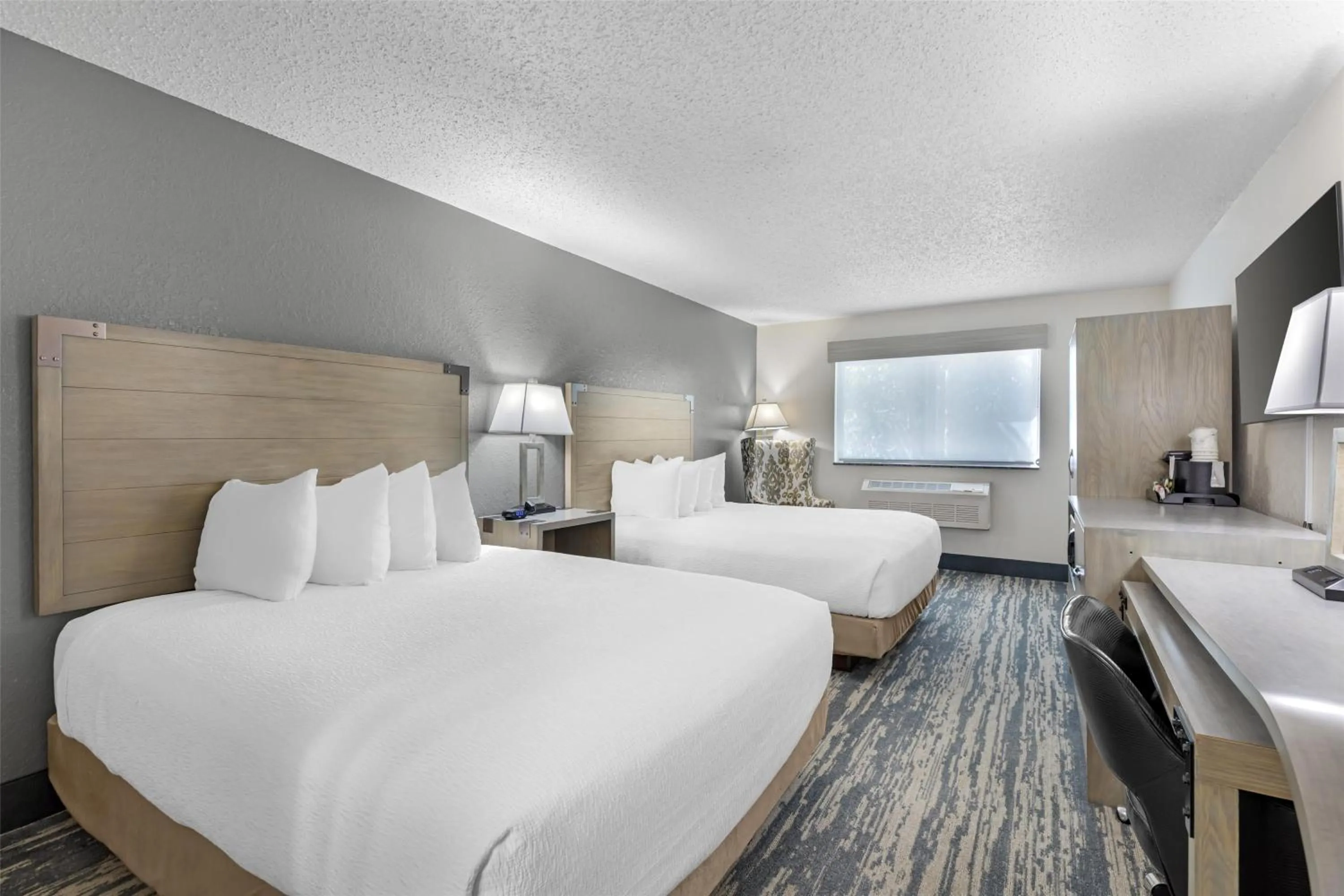 Bedroom, Bed in Best Western Alpenglo Lodge