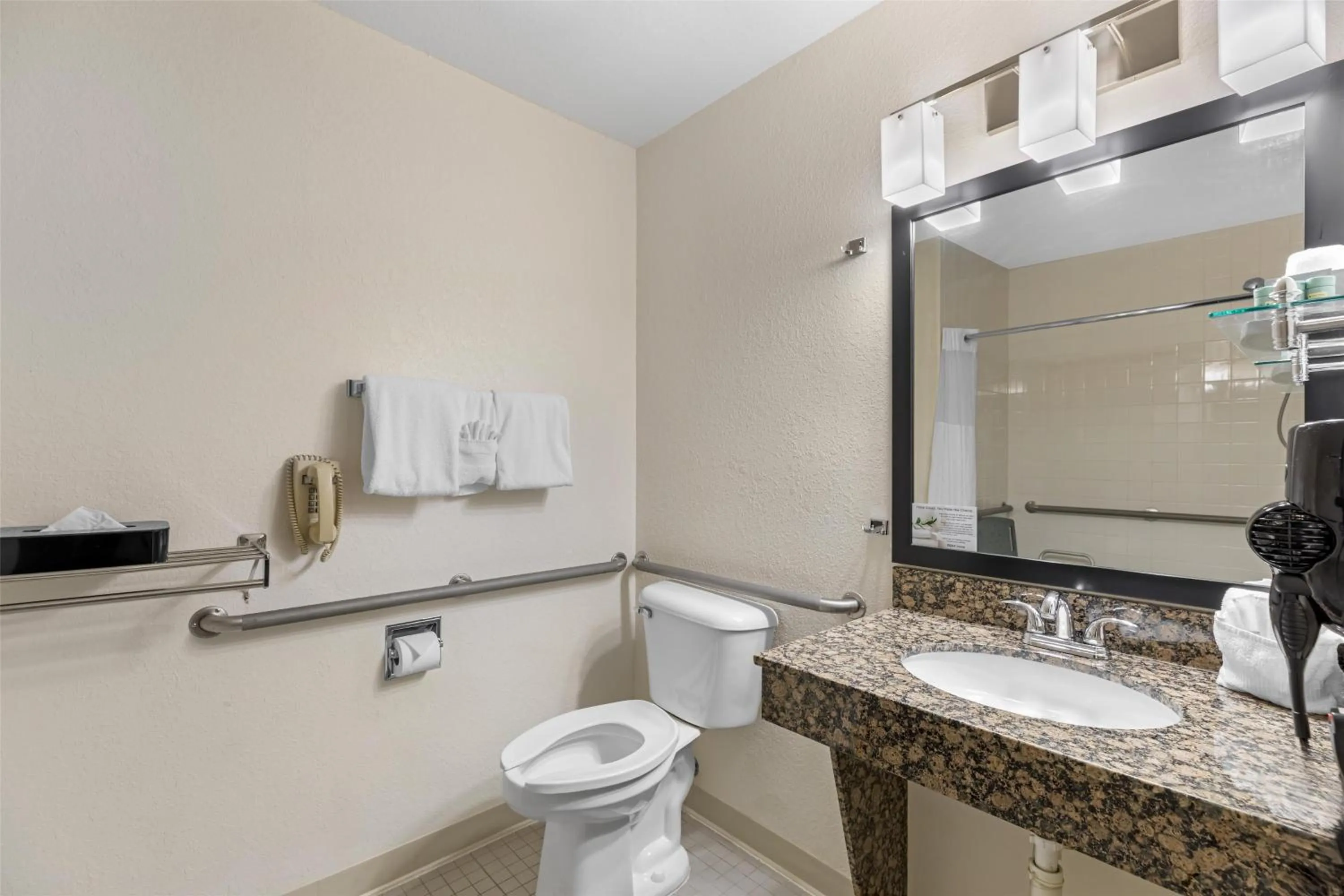 Bathroom in Best Western Alpenglo Lodge