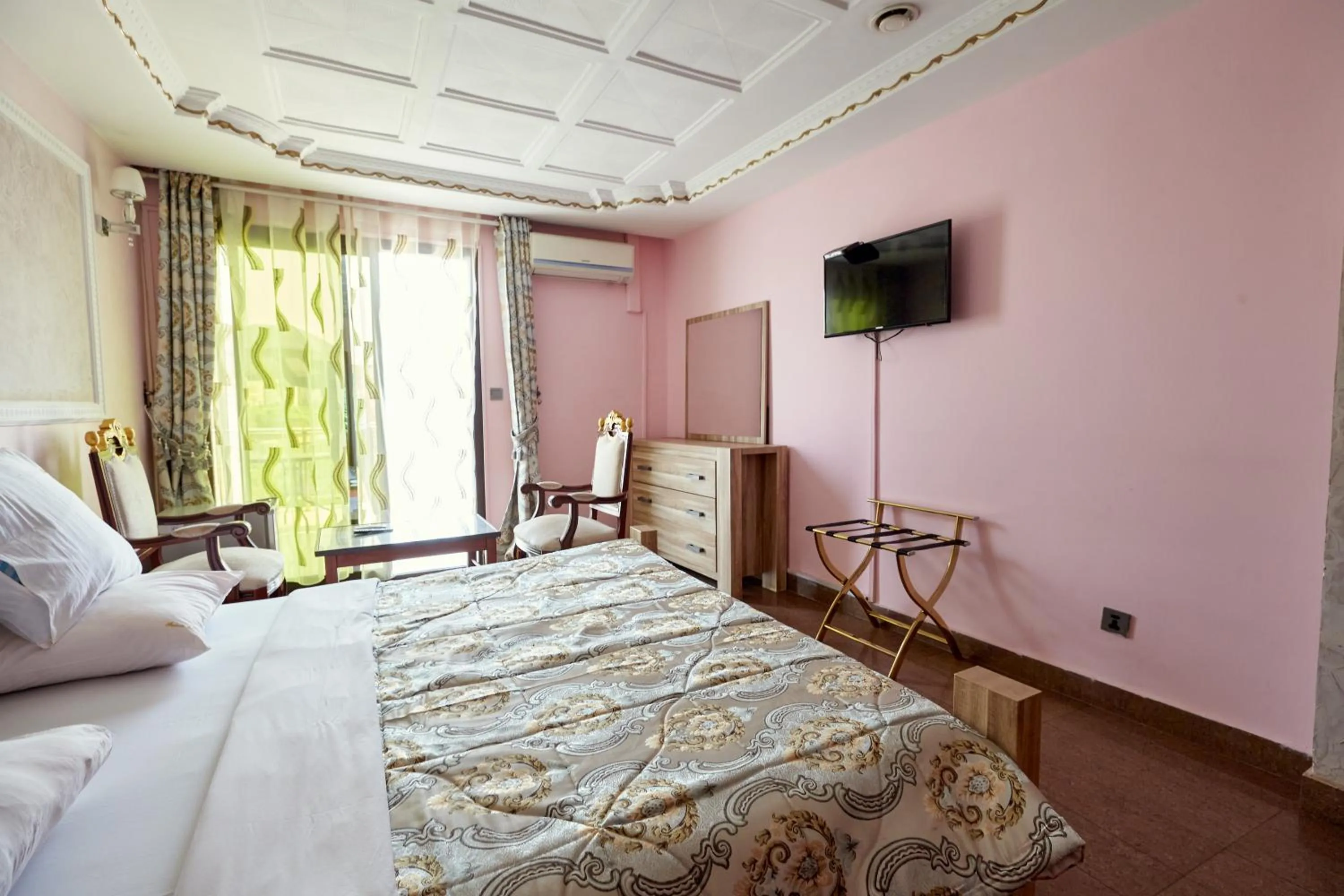 Bedroom in FELICIA HOTEL YAOUNDE