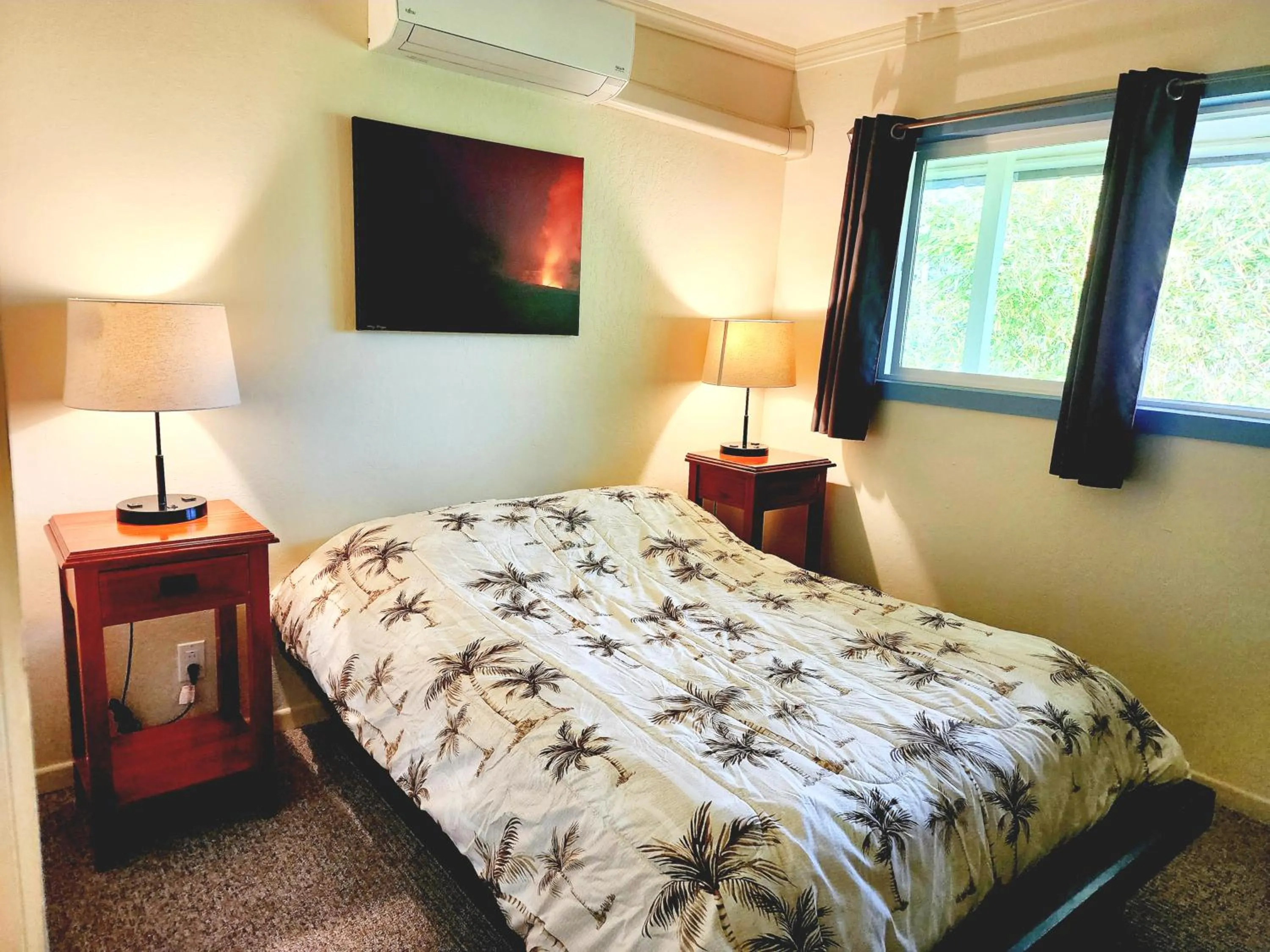 Bed in Arnott's Lodge & Hiking Adventures