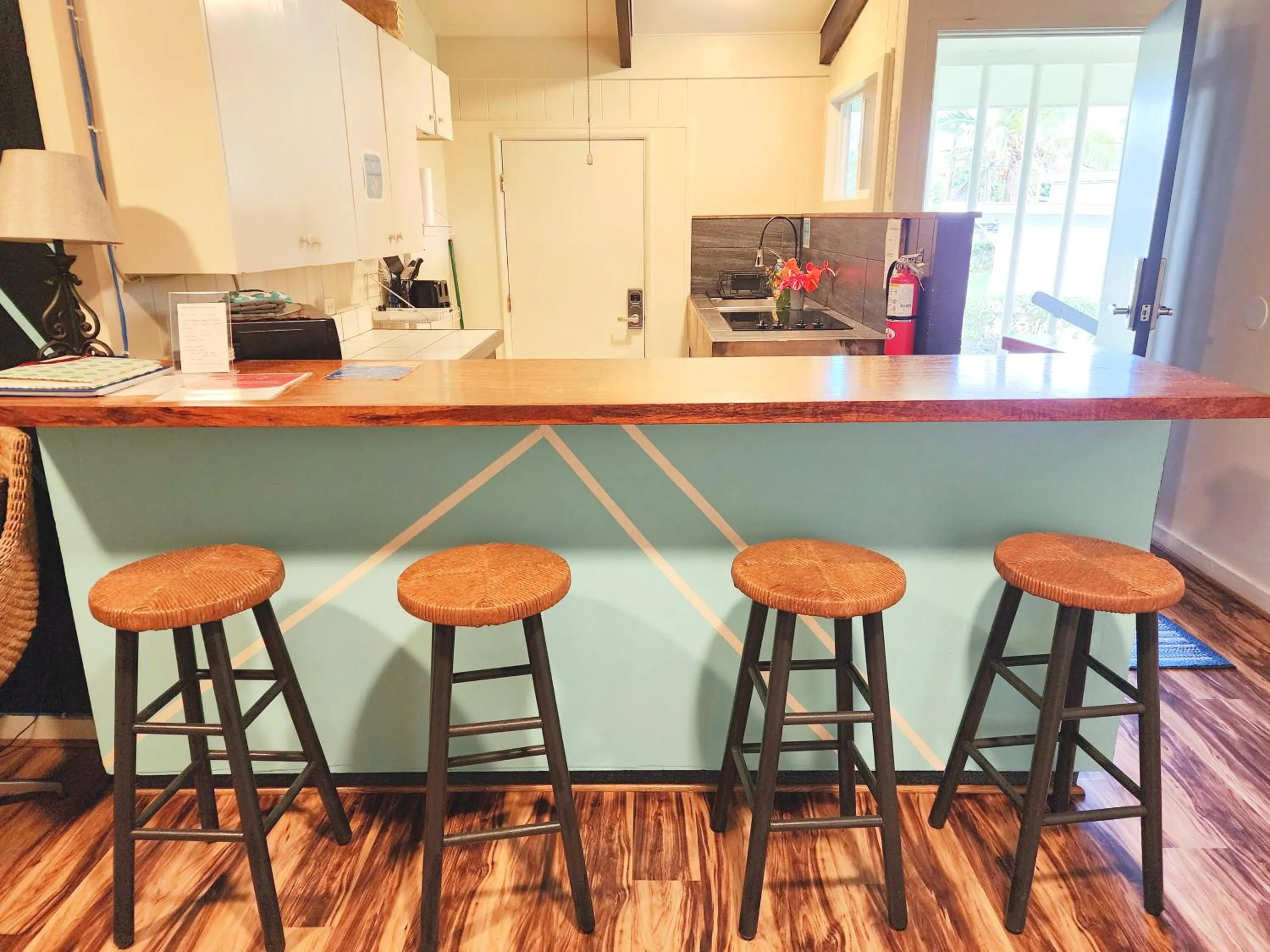 Communal kitchen in Arnott's Lodge & Hiking Adventures