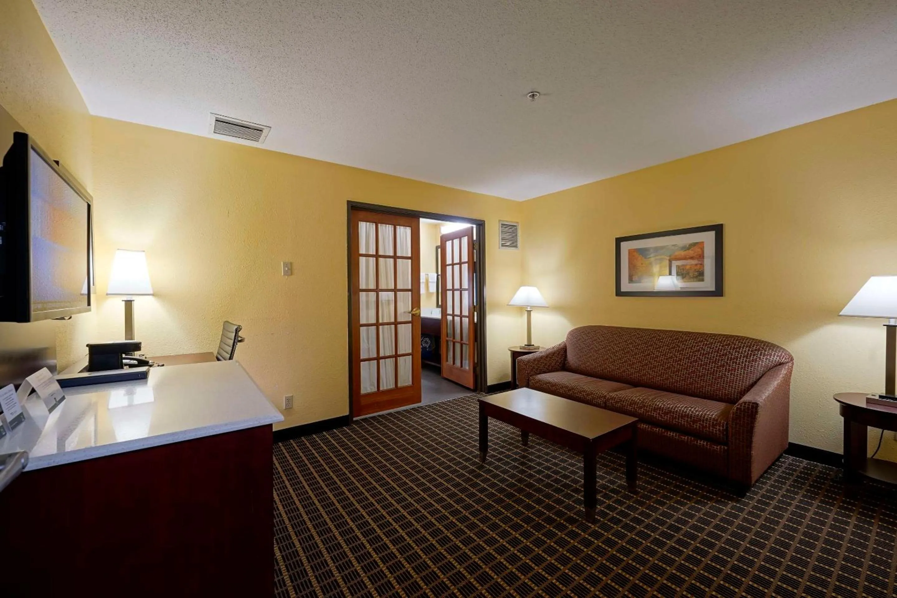 Bedroom, Bed in Quality Inn & Suites Harrington - Milford