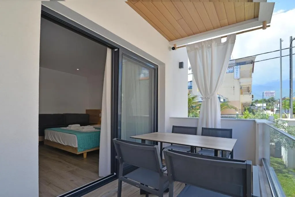 Balcony/Terrace, Bed in Anassa Suites