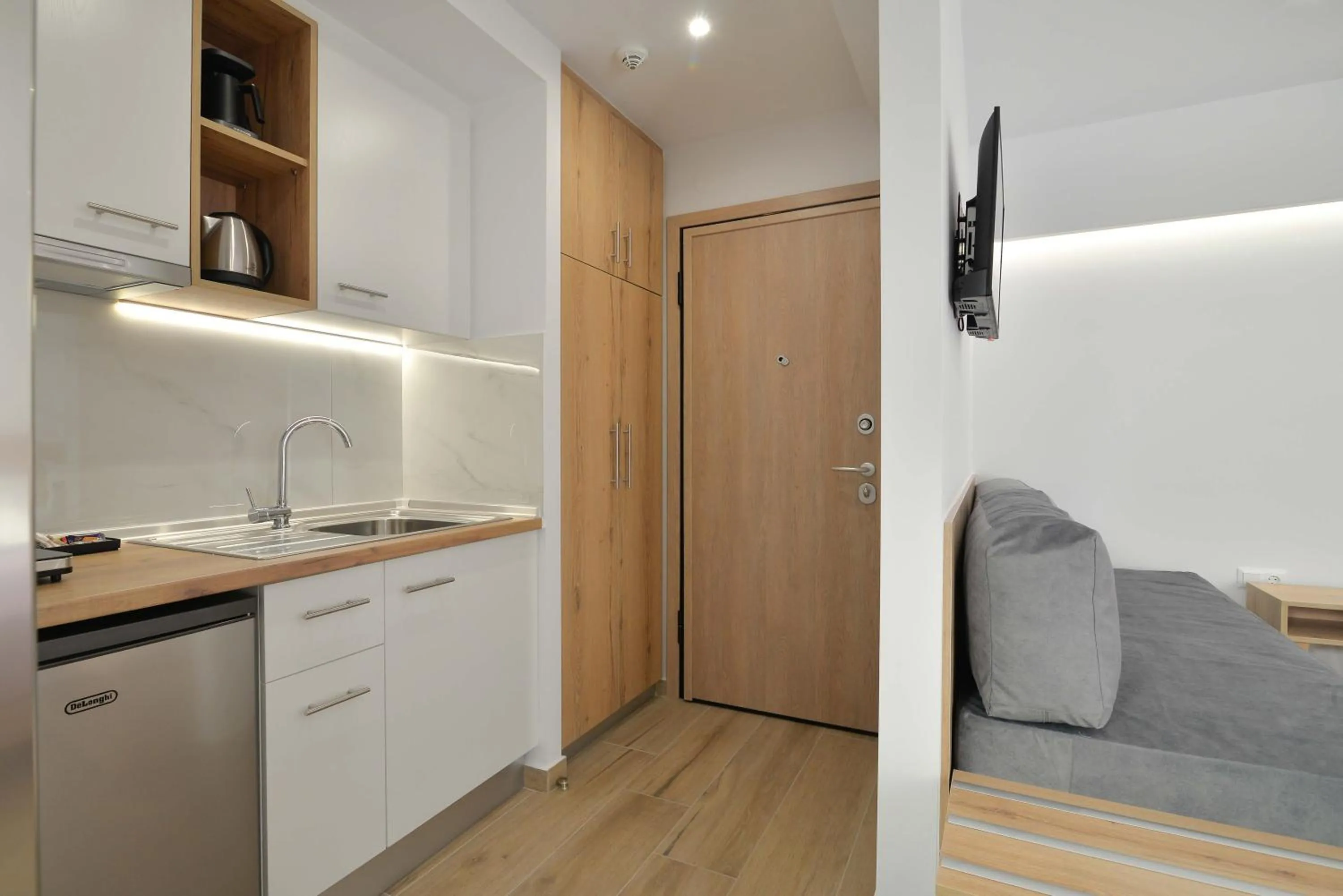 Kitchen or kitchenette in Anassa Suites