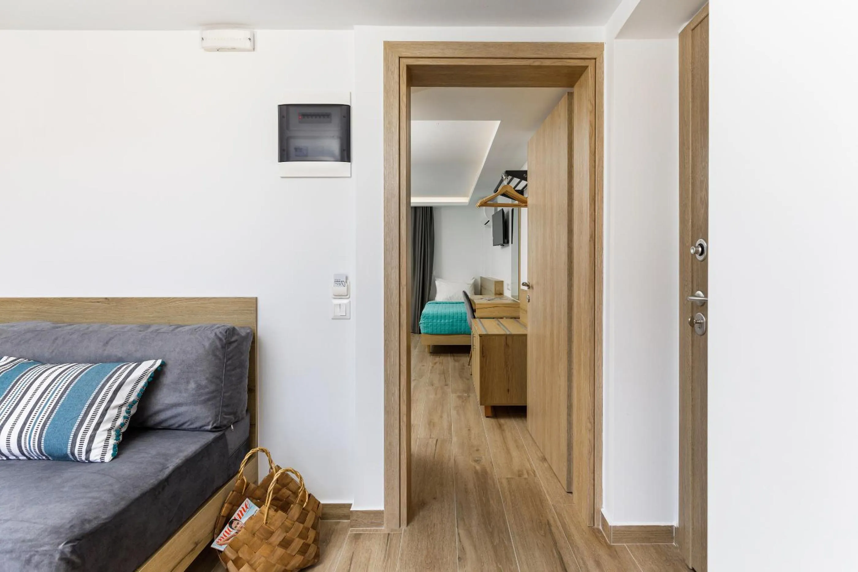 Photo of the whole room, Bed in Anassa Suites