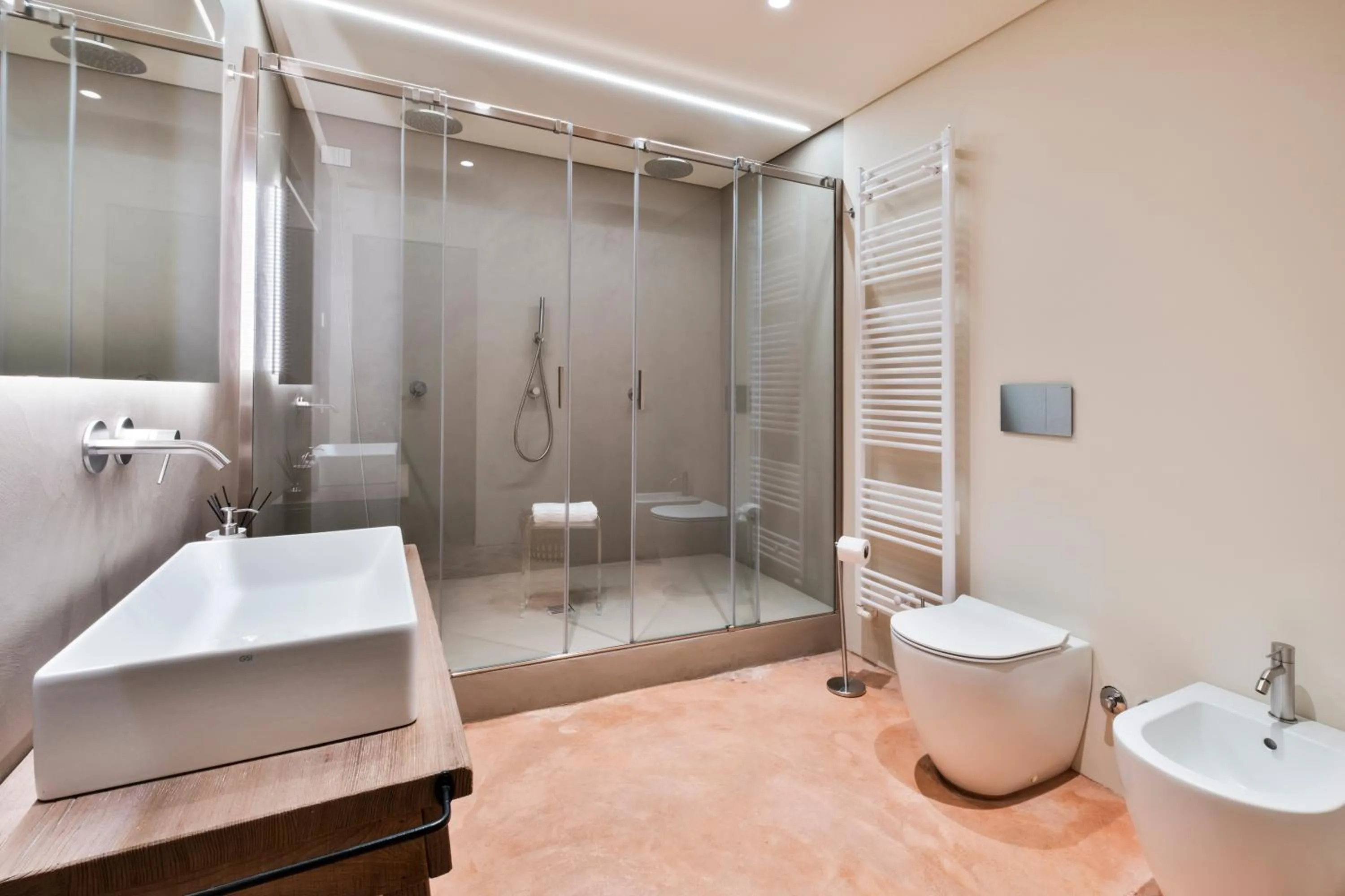 Bathroom in Badia Giulia Prestigious Historical B&B, Camaiore - Adults Only - No Pets