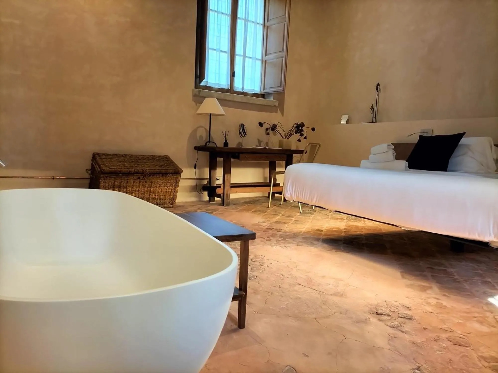 Bedroom, Bed in Badia Giulia Prestigious Historical B&B, Camaiore - Adults Only - No Pets