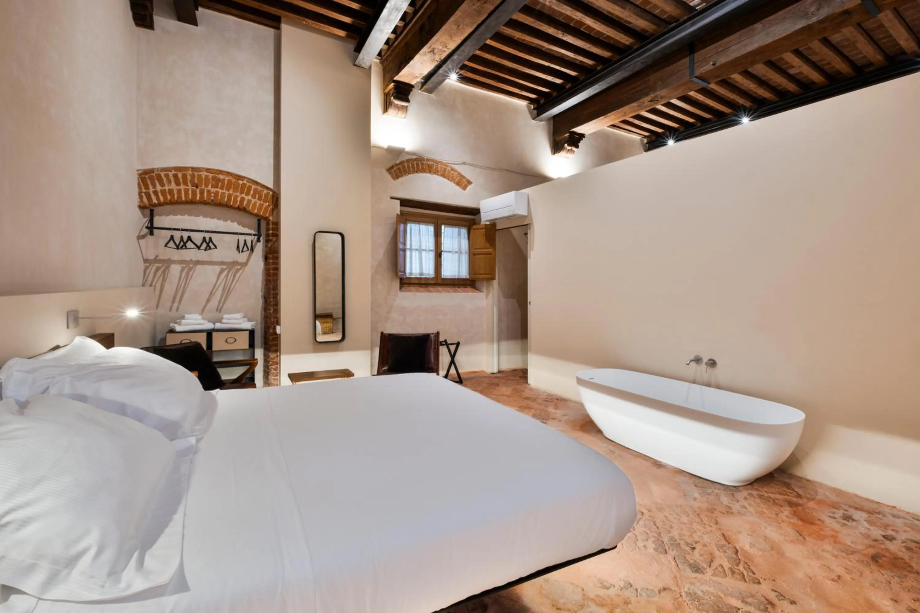 Bedroom, Bed in Badia Giulia Prestigious Historical B&B, Camaiore - Adults Only - No Pets