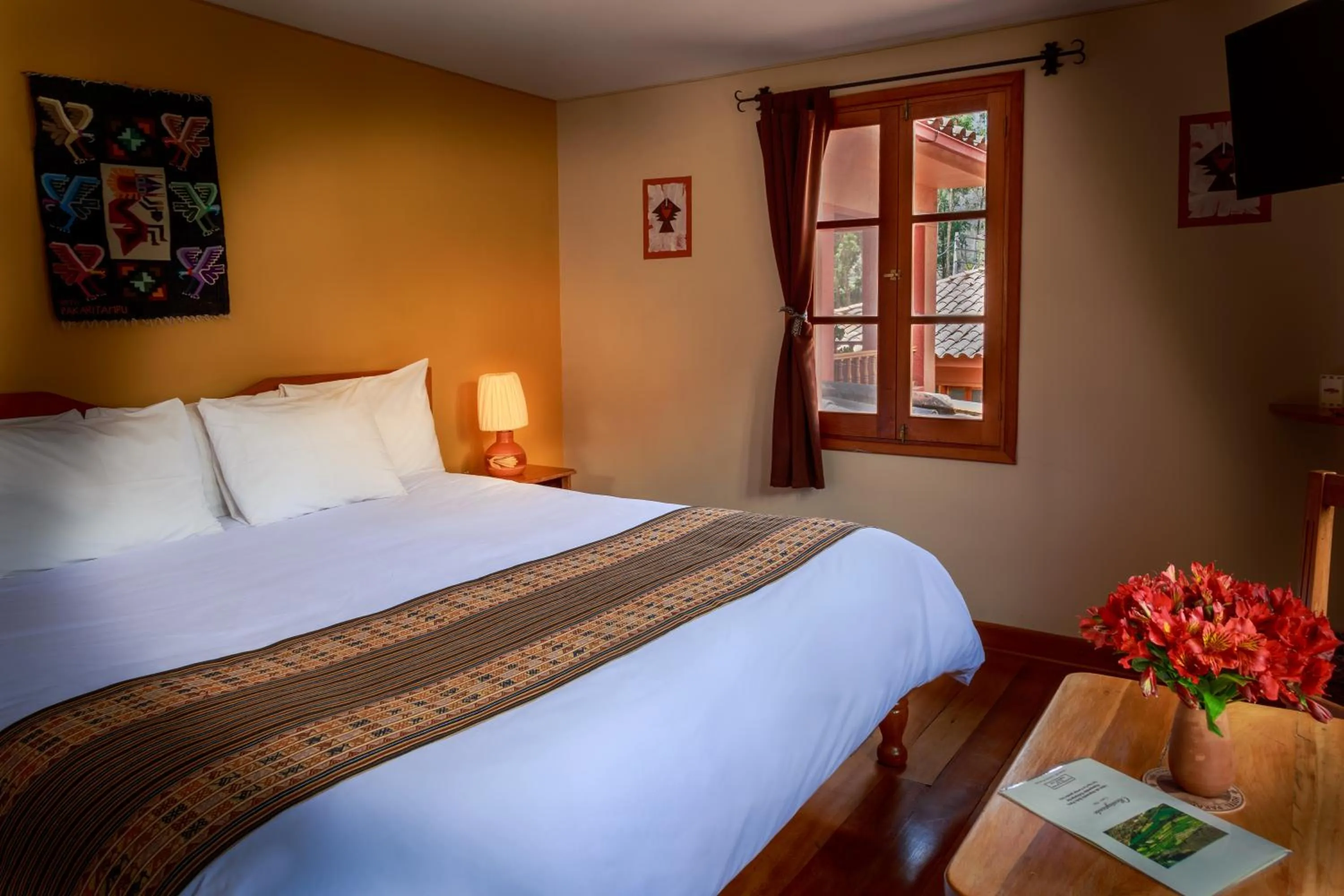 Bed in Hotel Pakaritampu