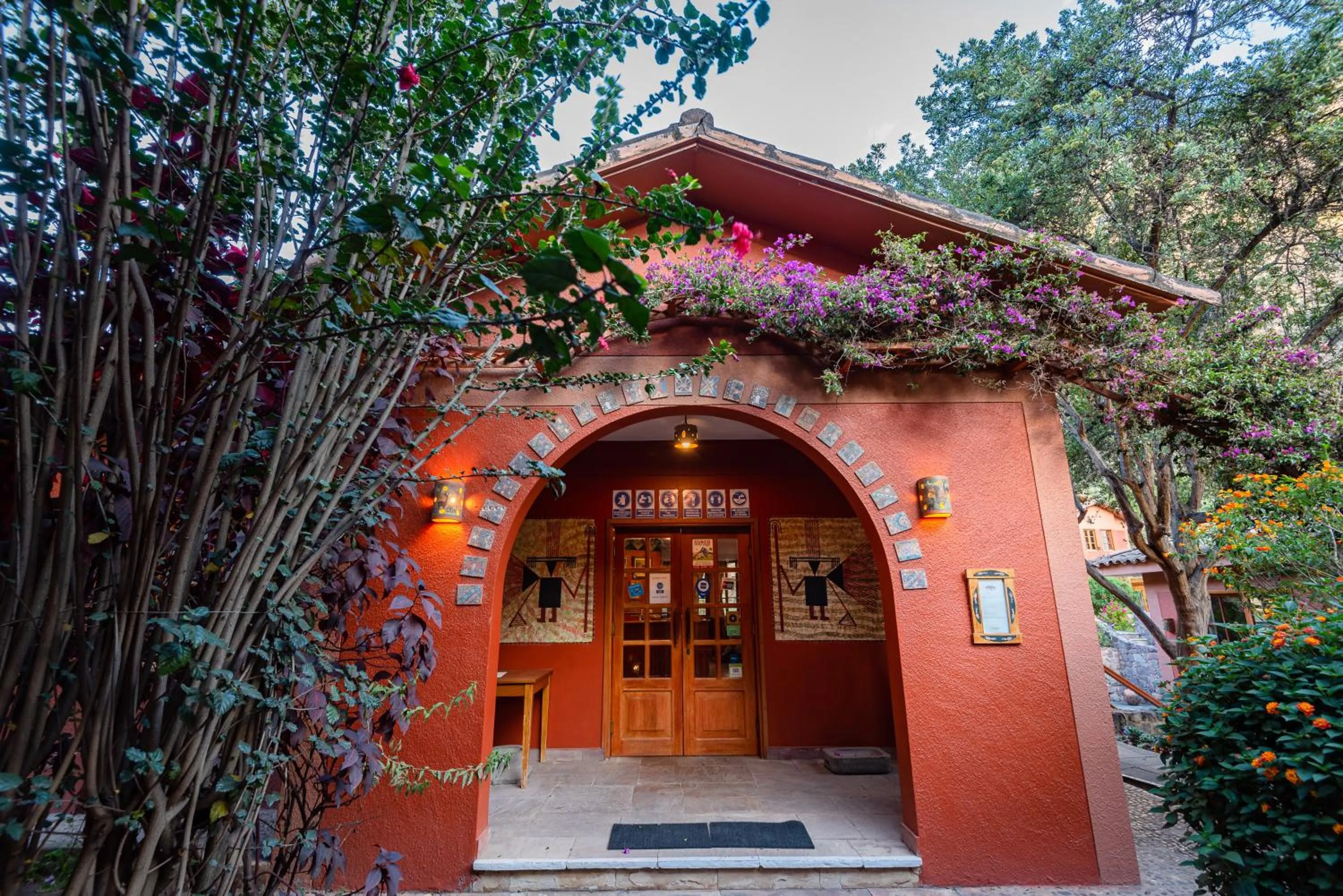 Property building in Hotel Pakaritampu