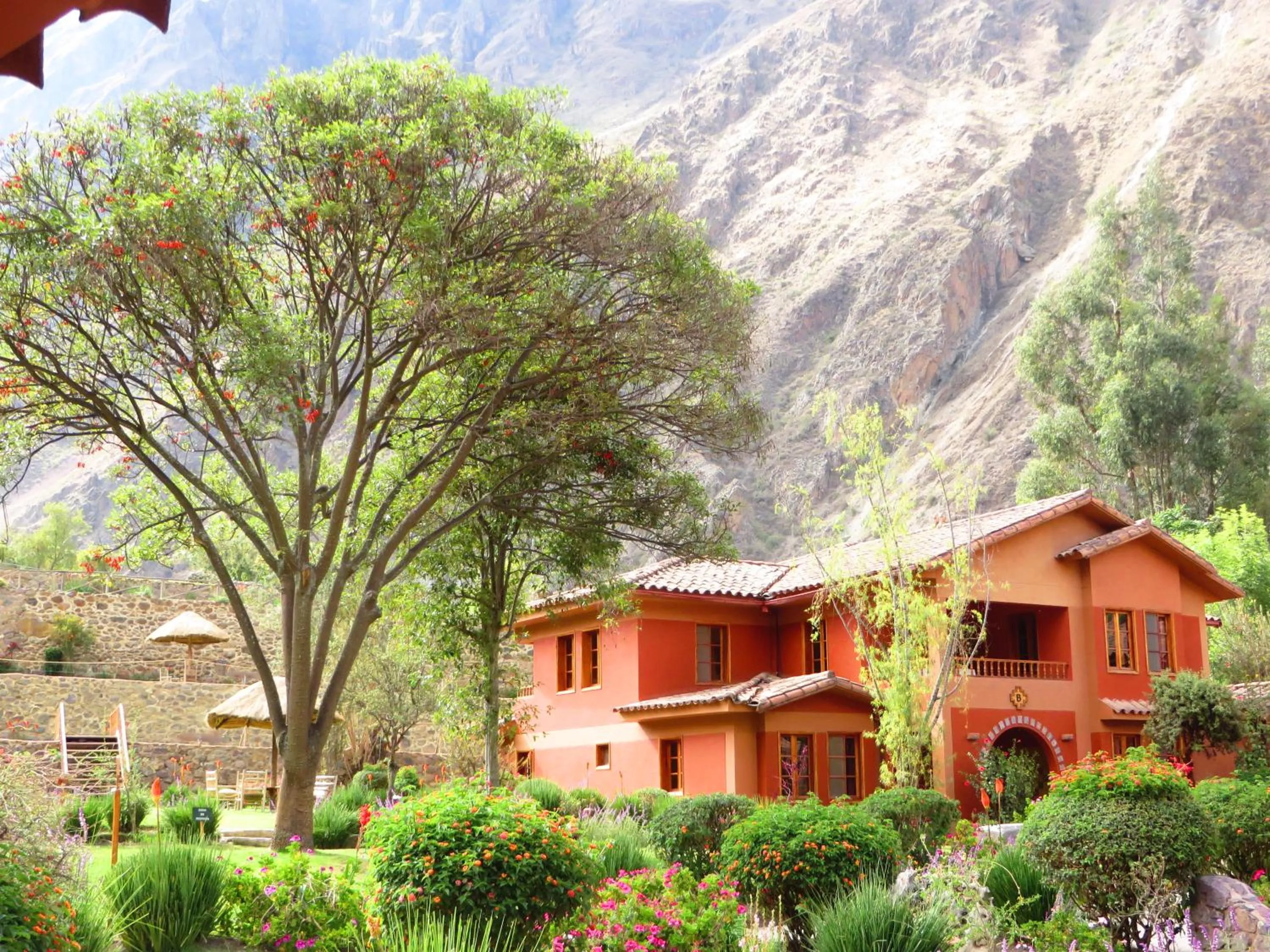 Property building in Hotel Pakaritampu