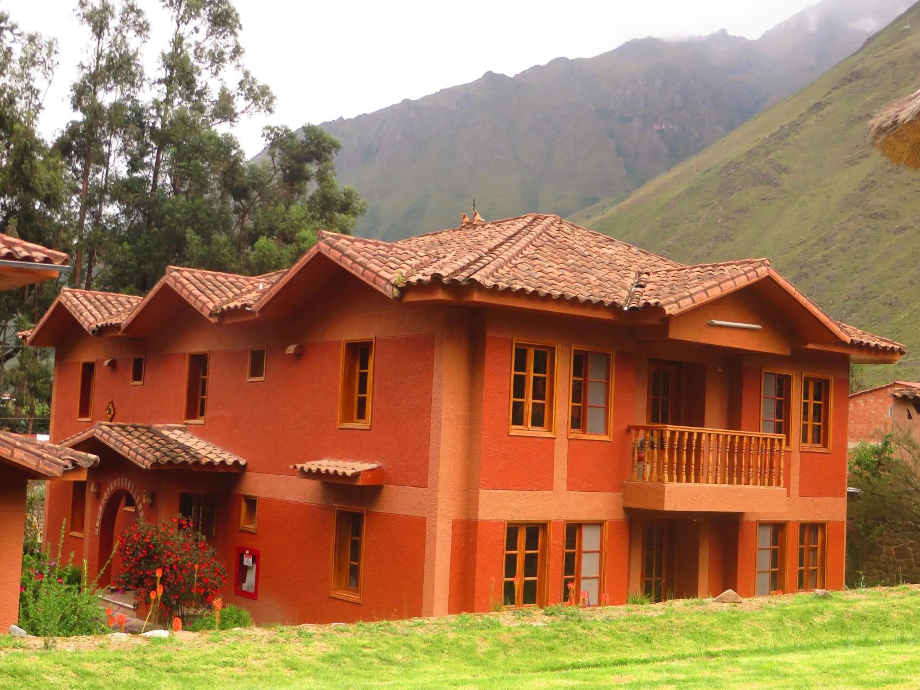 Property building in Hotel Pakaritampu