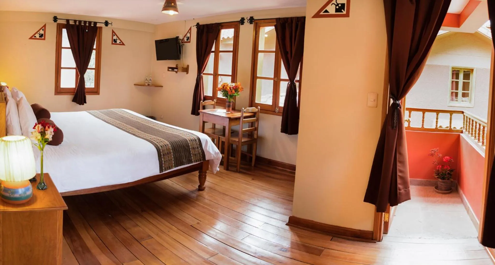 Photo of the whole room, Bed in Hotel Pakaritampu