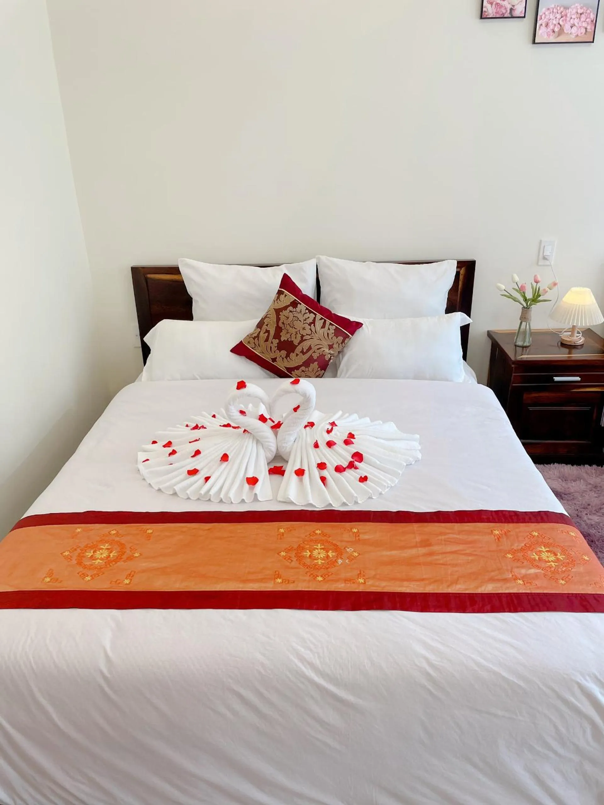 Bed in Nhat Hoang Homestay Da Lat