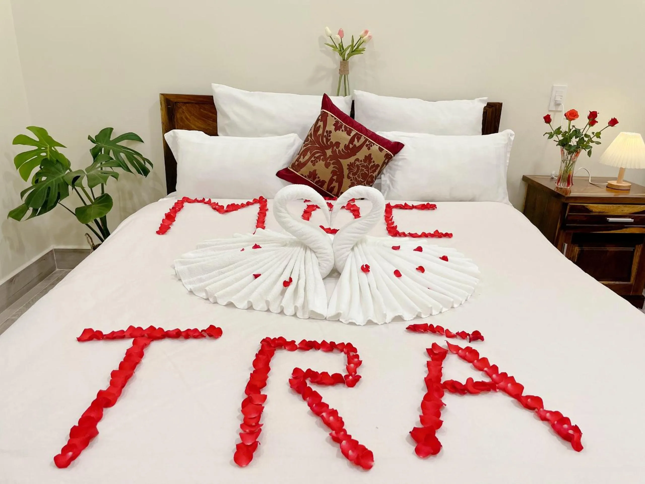 Bed in Nhat Hoang Homestay Da Lat