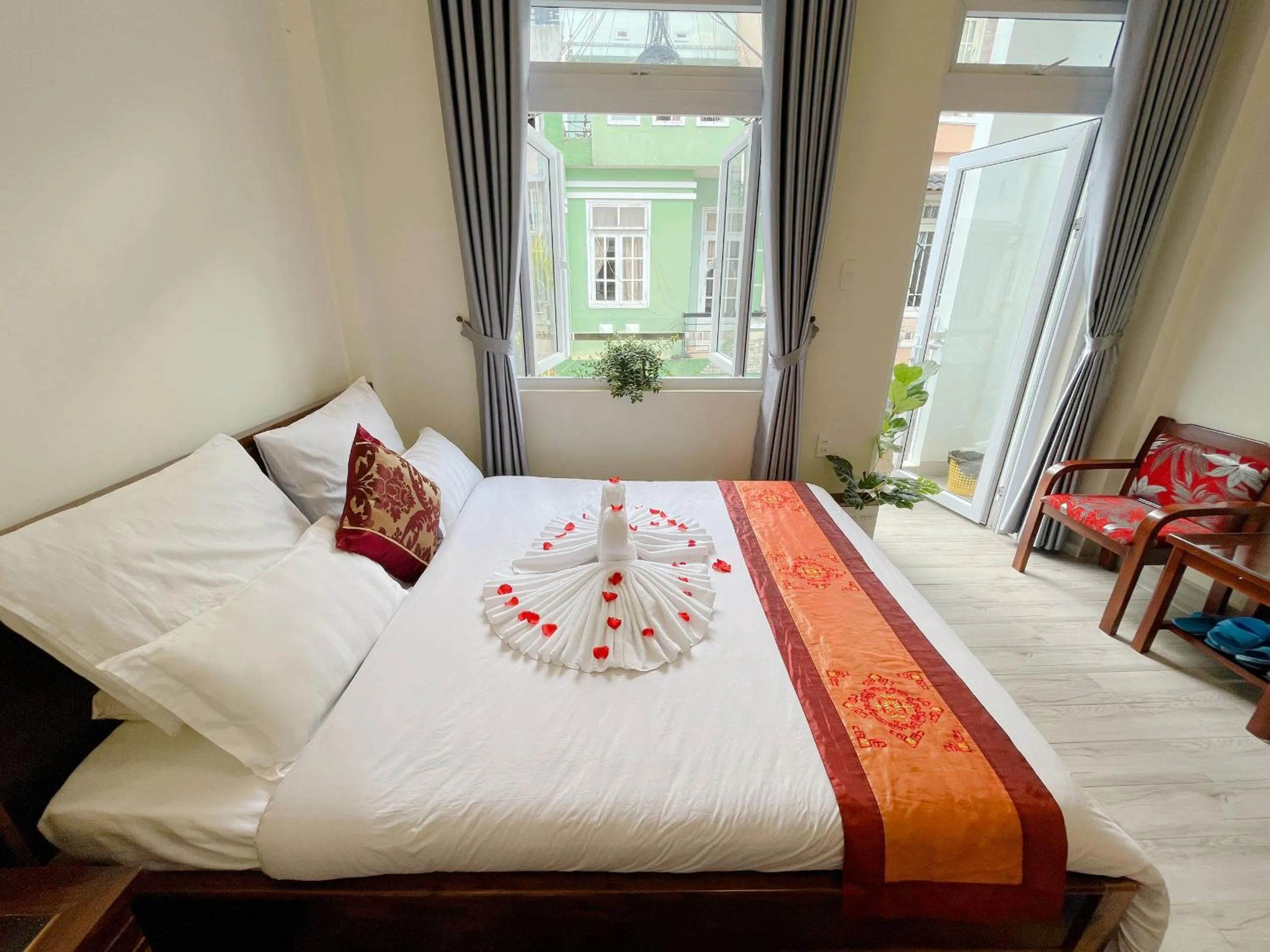 Bed in Nhat Hoang Homestay Da Lat