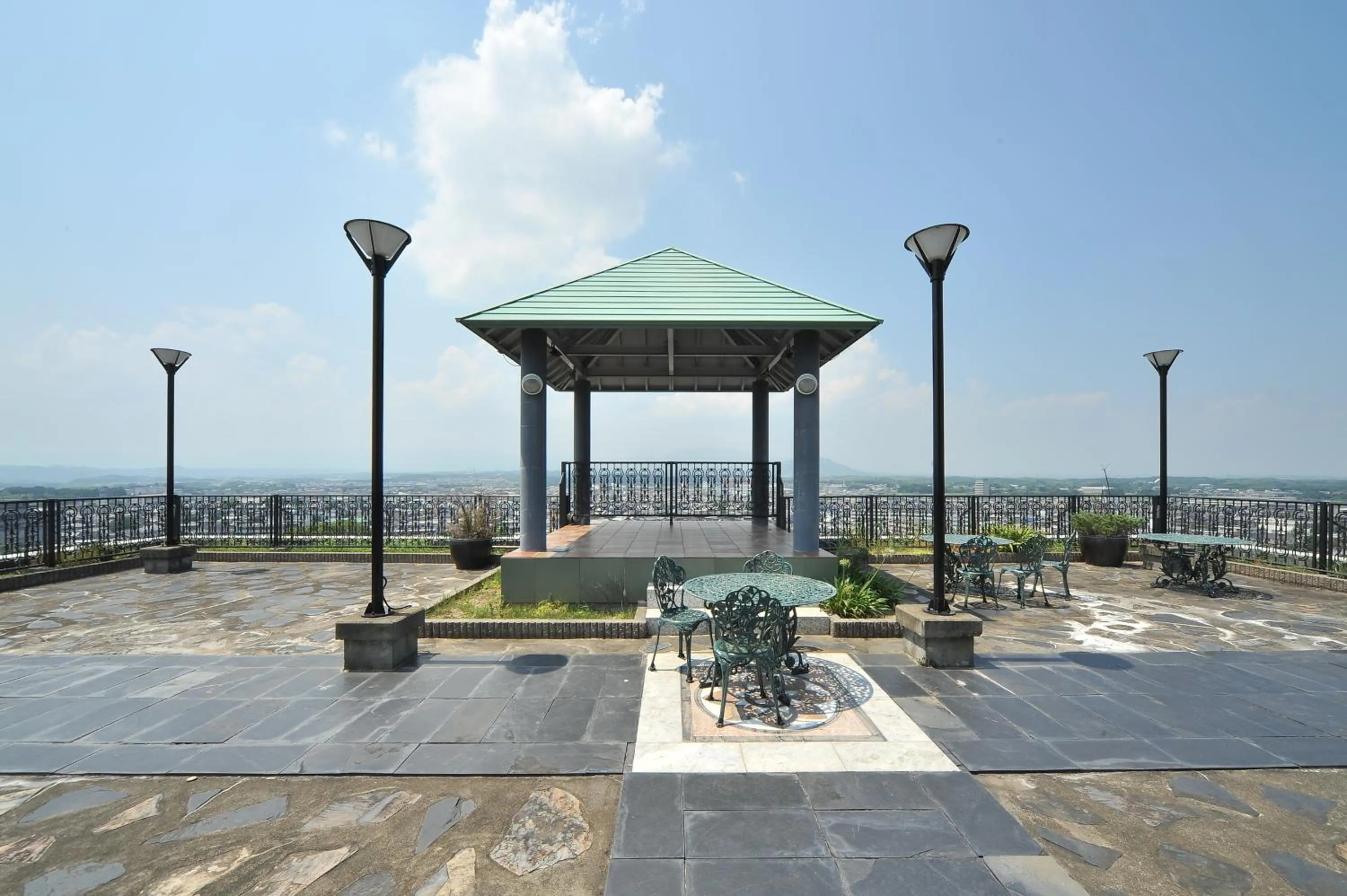 View (from property/room) in Station Hotel AU