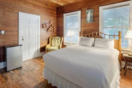 Bed in The Curry House - Entire Complex