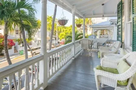 The Curry House - Entire Complex