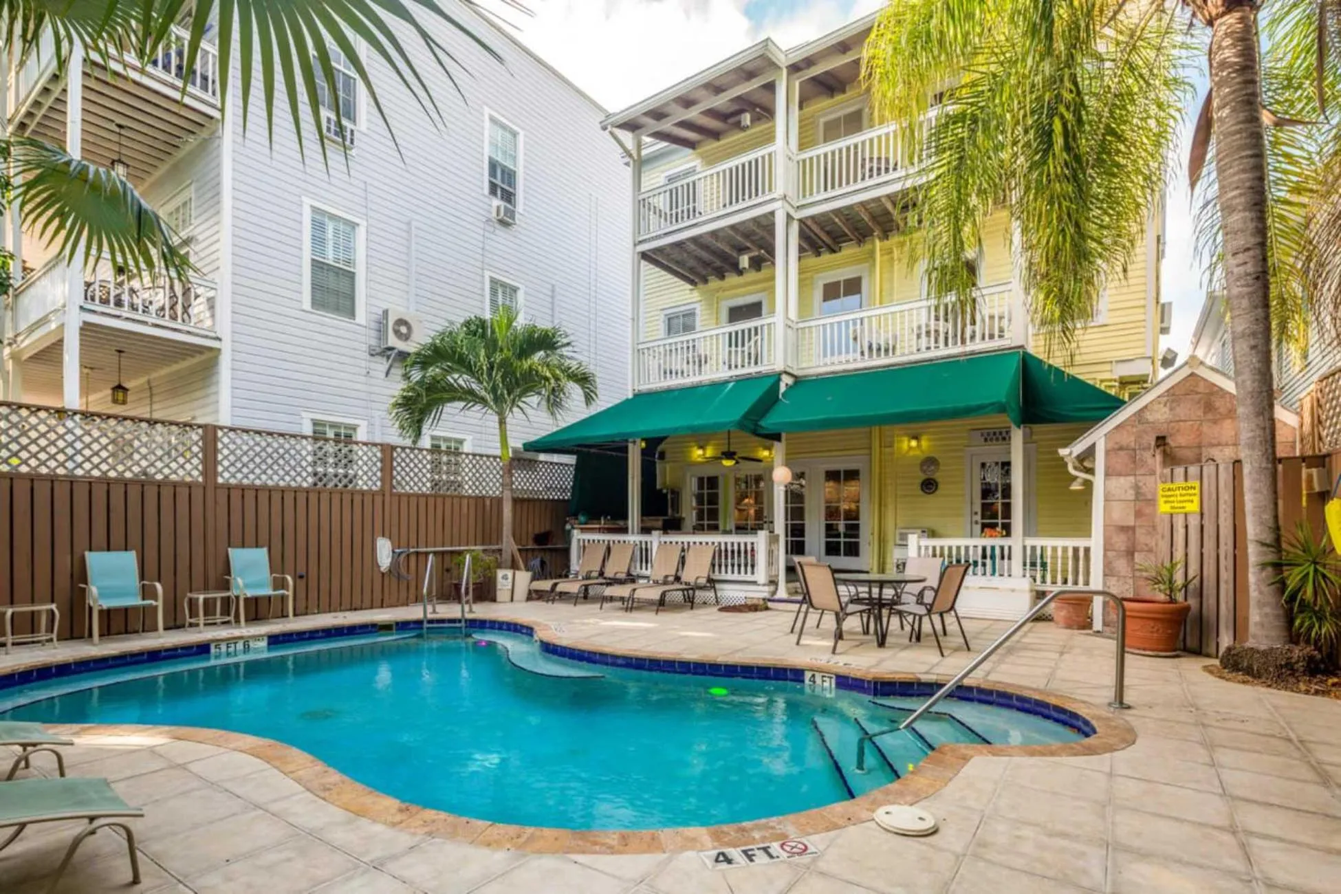 The Curry House - Entire Complex