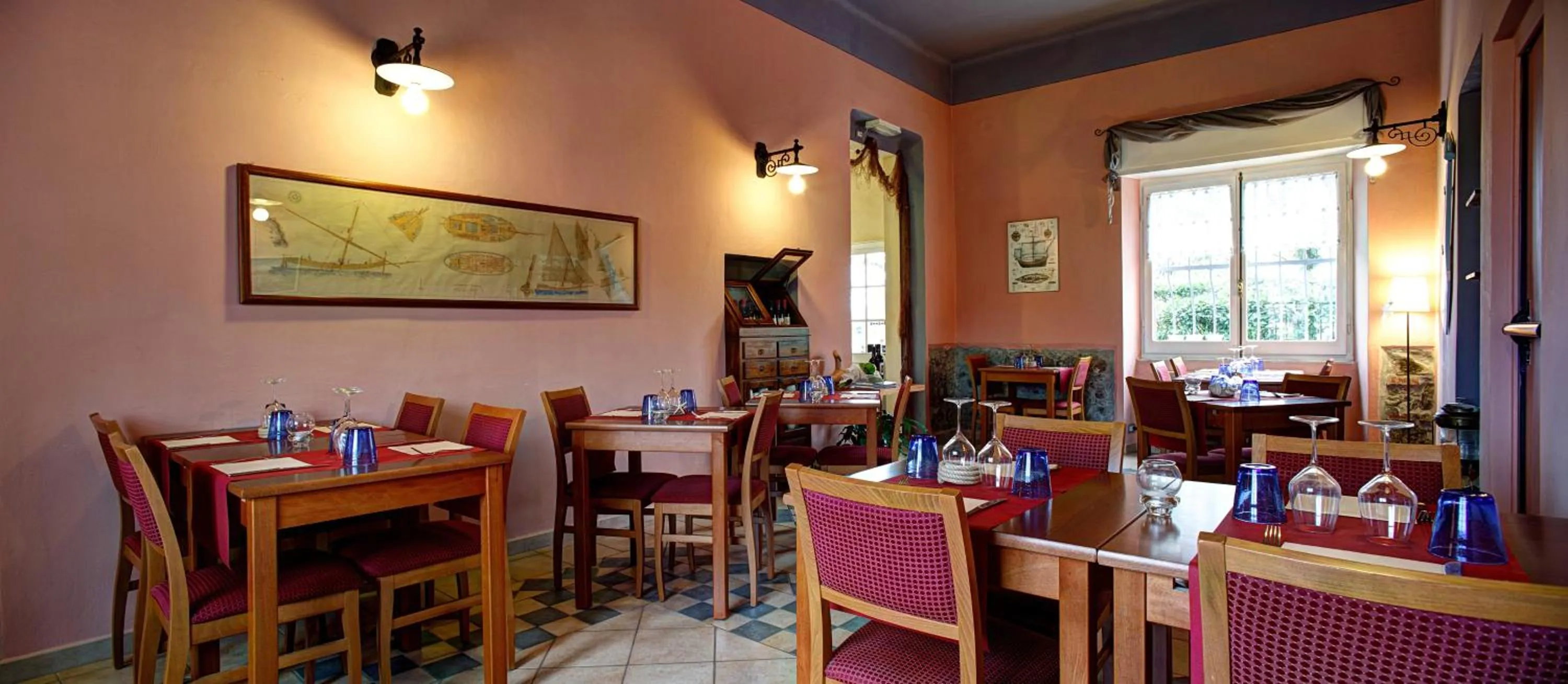 Restaurant/places to eat in Hotel Del Borgo
