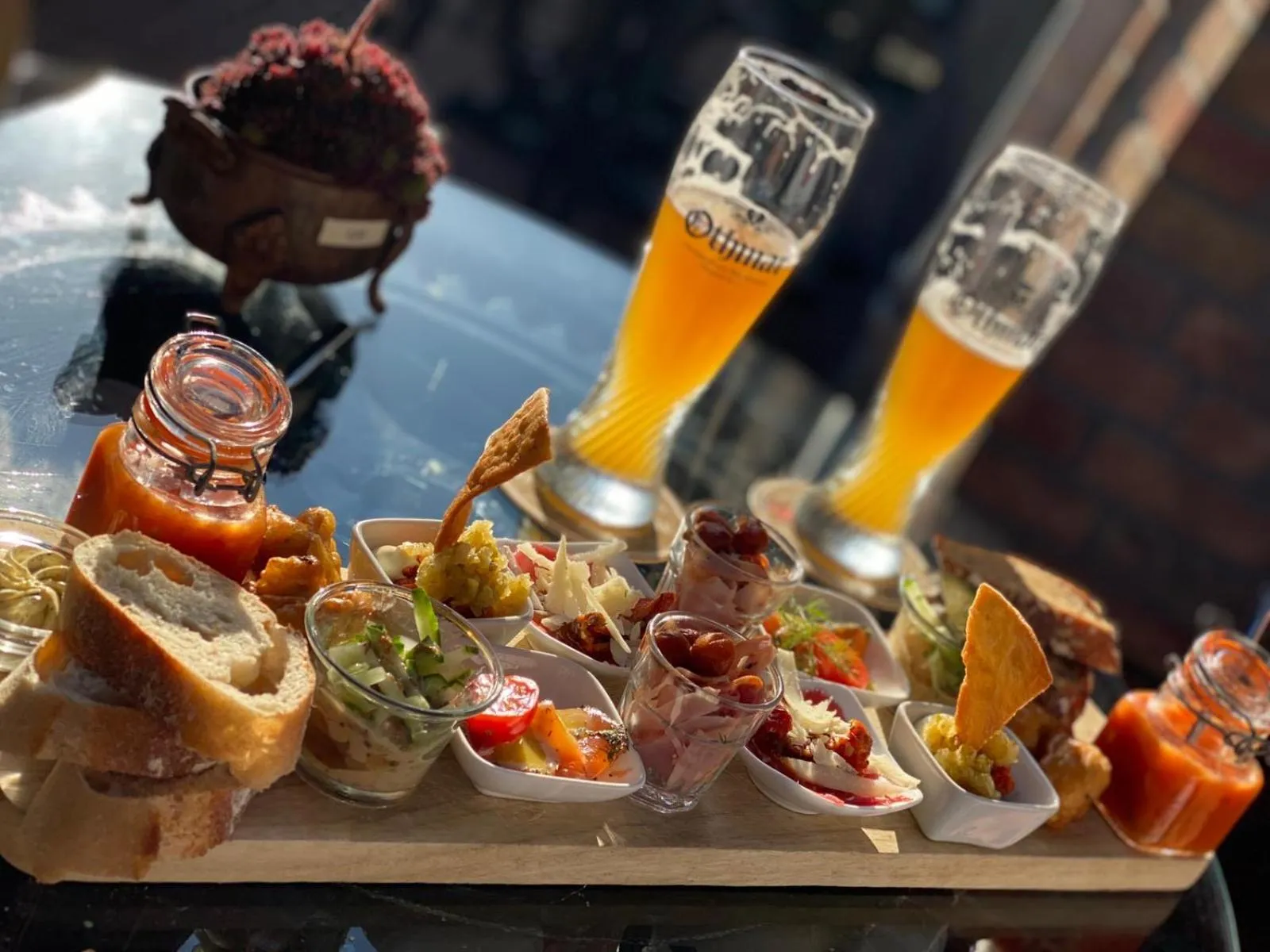 Restaurant/places to eat in Othmar Herberg