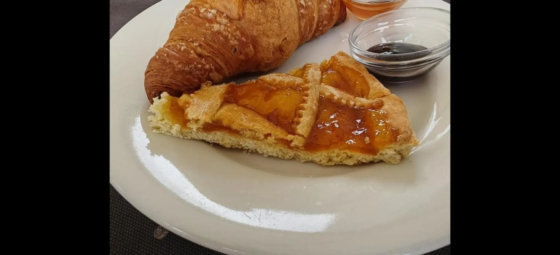 Restaurant/places to eat in Hotel Le Pozze Di Lecchi