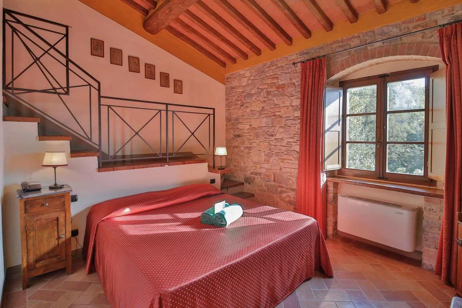 Bed in Hotel Le Pozze Di Lecchi