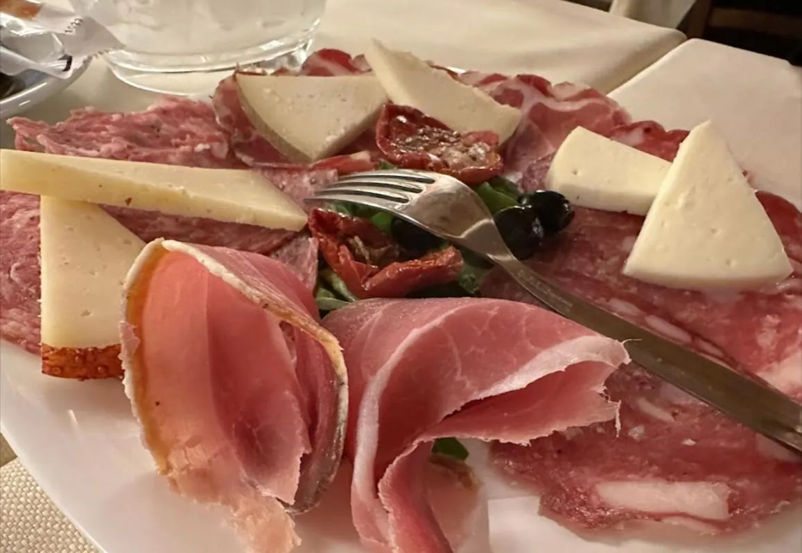 Restaurant/places to eat in Hotel Le Pozze Di Lecchi