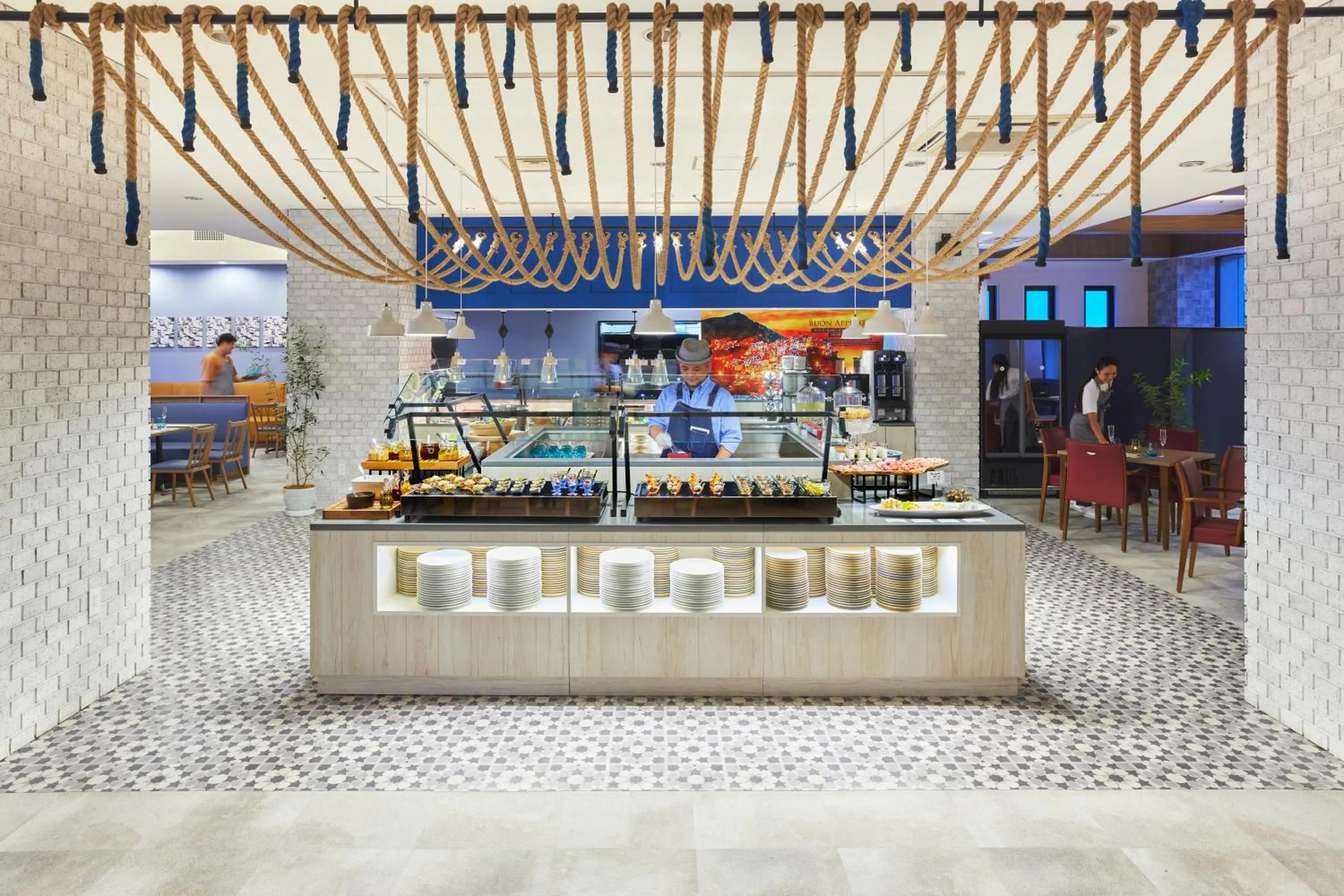 Restaurant/places to eat in il azzurri