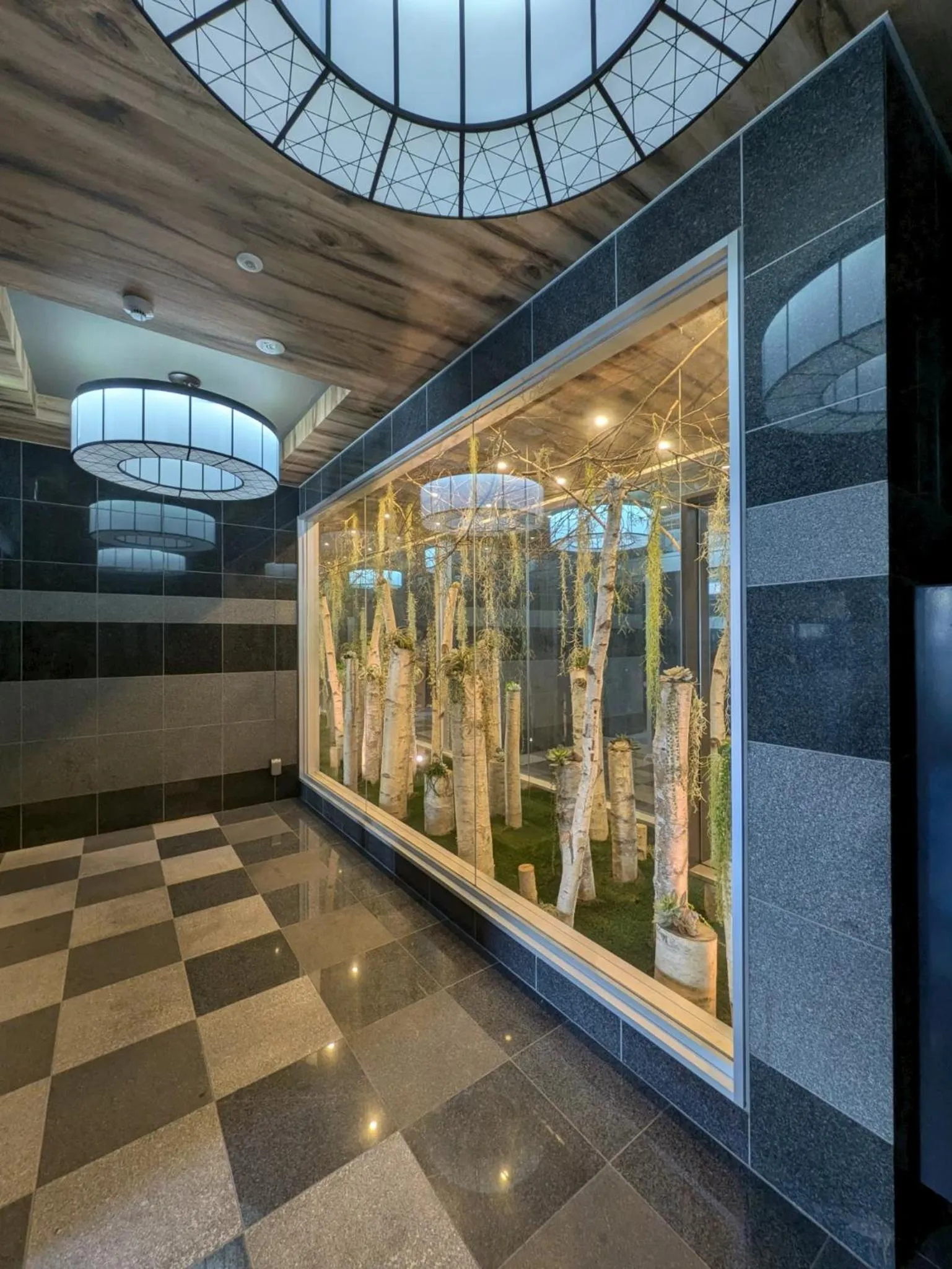 Facade/entrance in GRAVITY