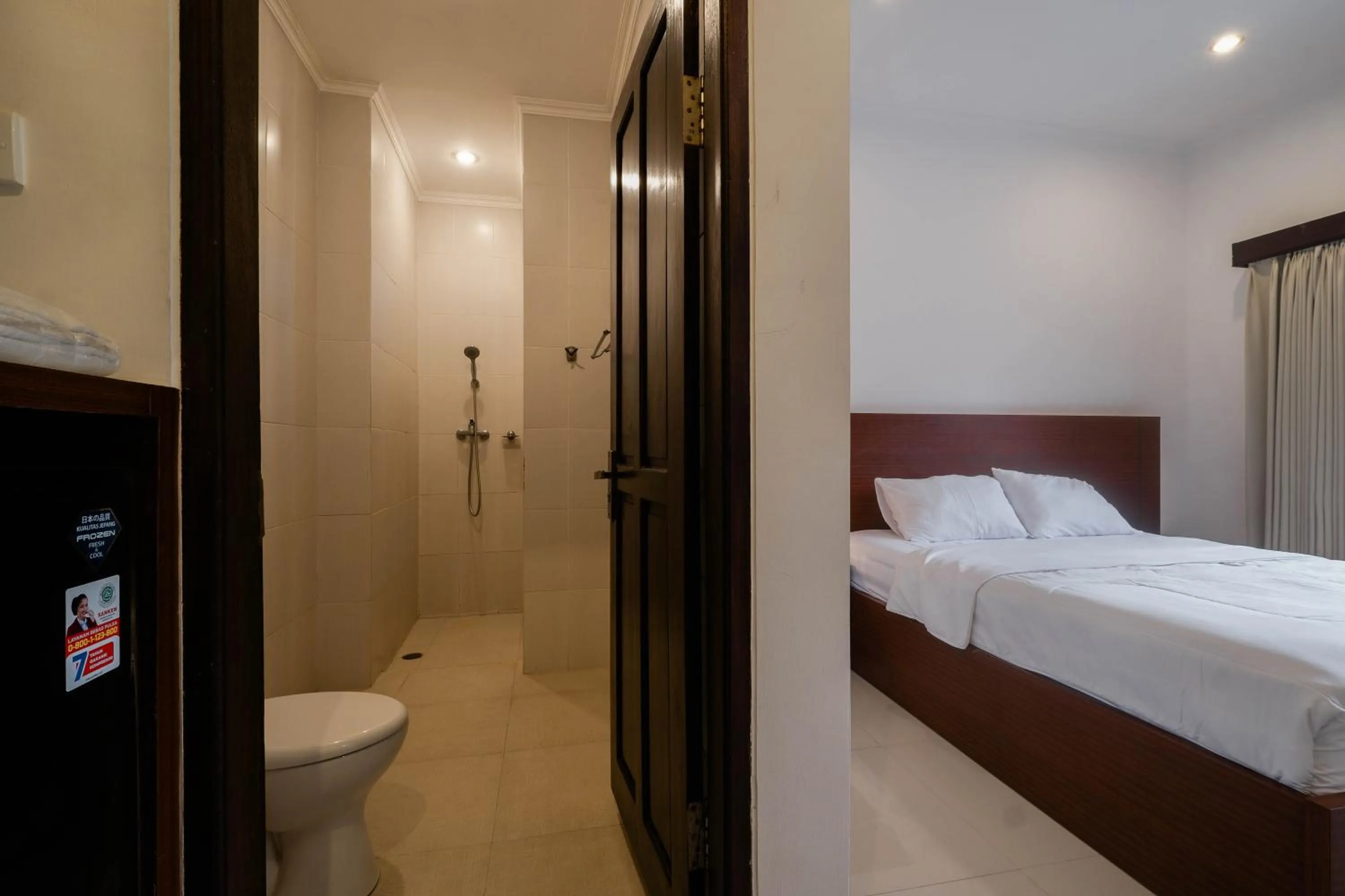 Bedroom, Bed in Puri Kasih Home Stay